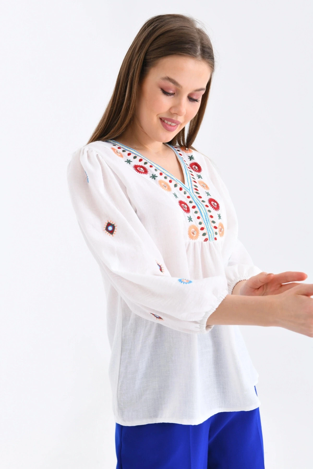 Kadın Kemik Otantik Nakış Detaylı Aerobin Dokuma Bluz