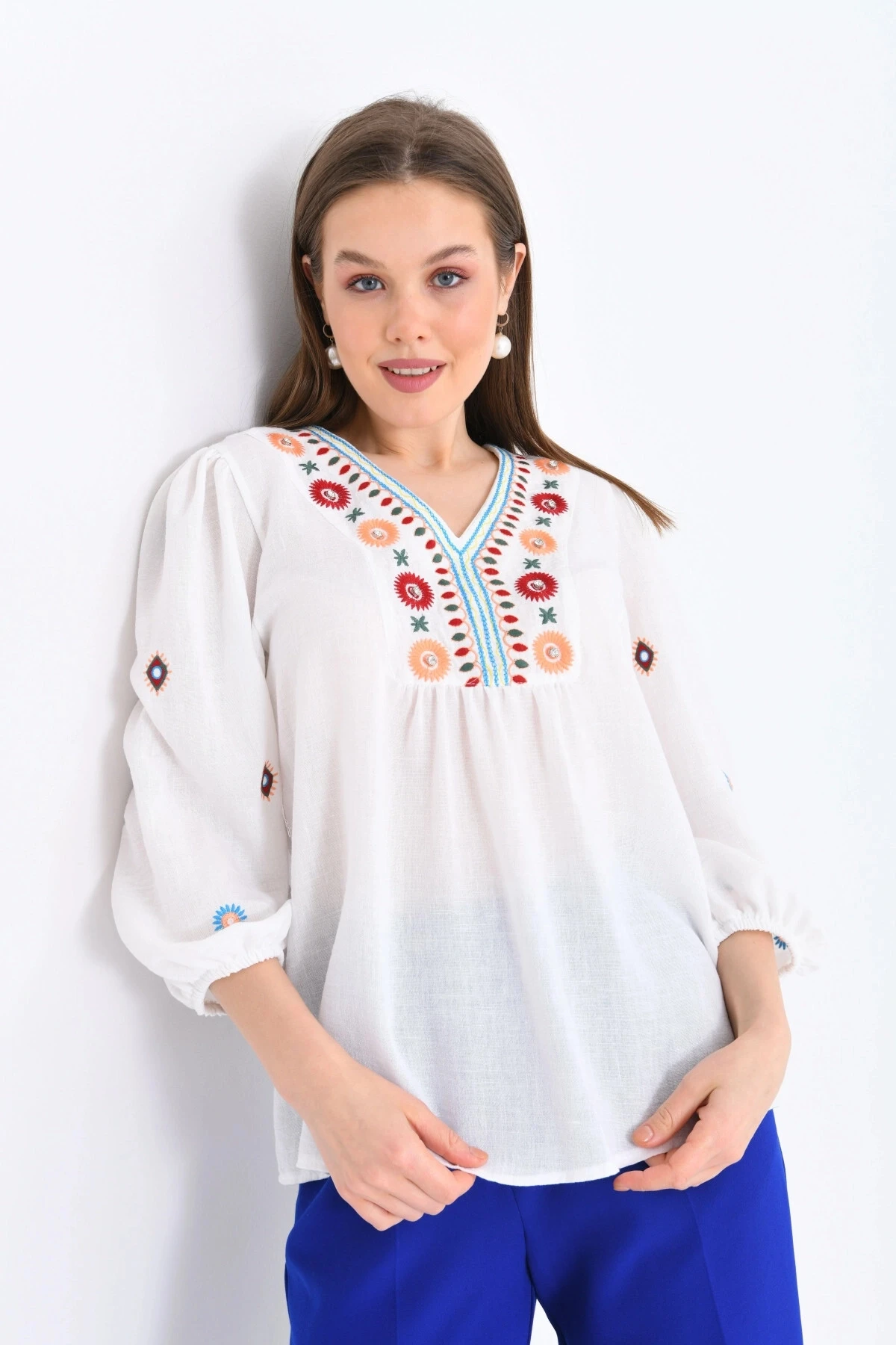 Kadın Kemik Otantik Nakış Detaylı Aerobin Dokuma Bluz