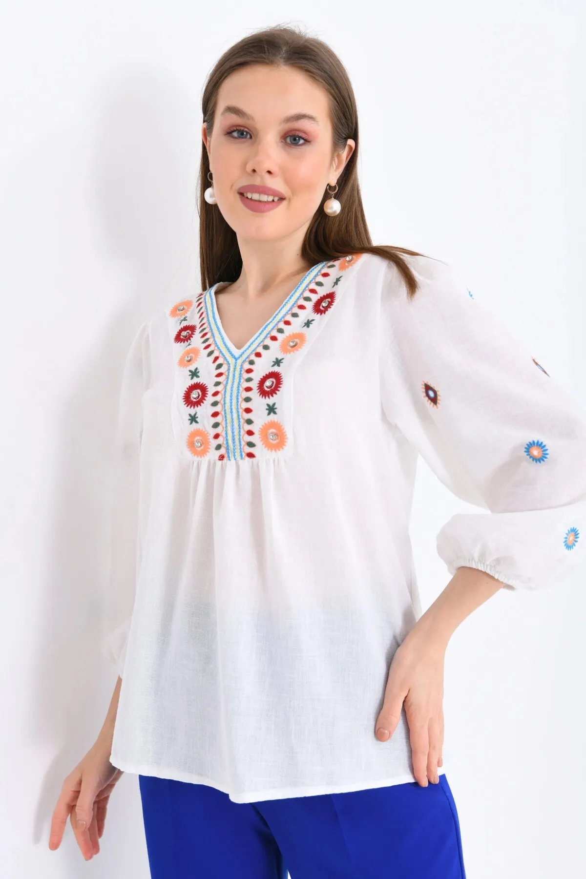 Kadın Kemik Otantik Nakış Detaylı Aerobin Dokuma Bluz