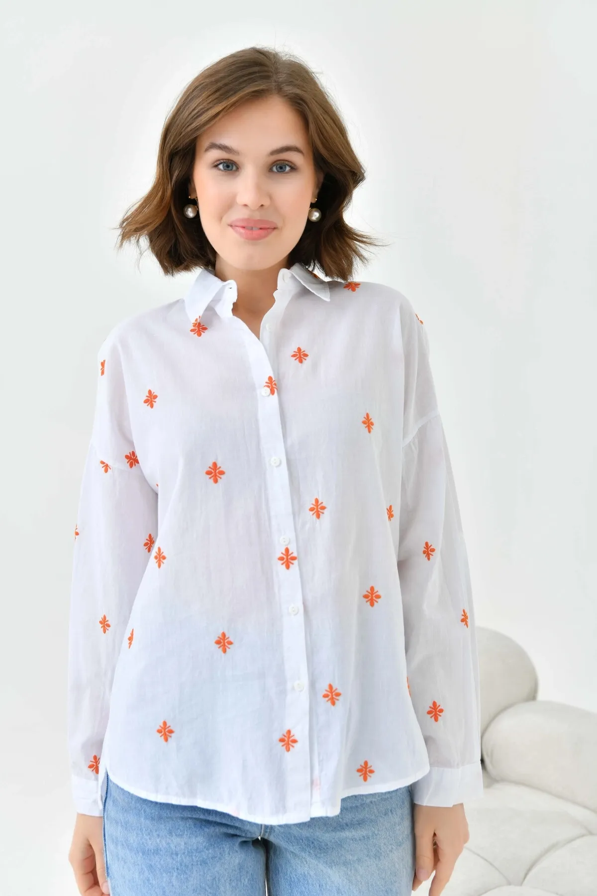 Kadın Turuncu Çiçek Nakış işlemeli İnce pamuk gömlek
