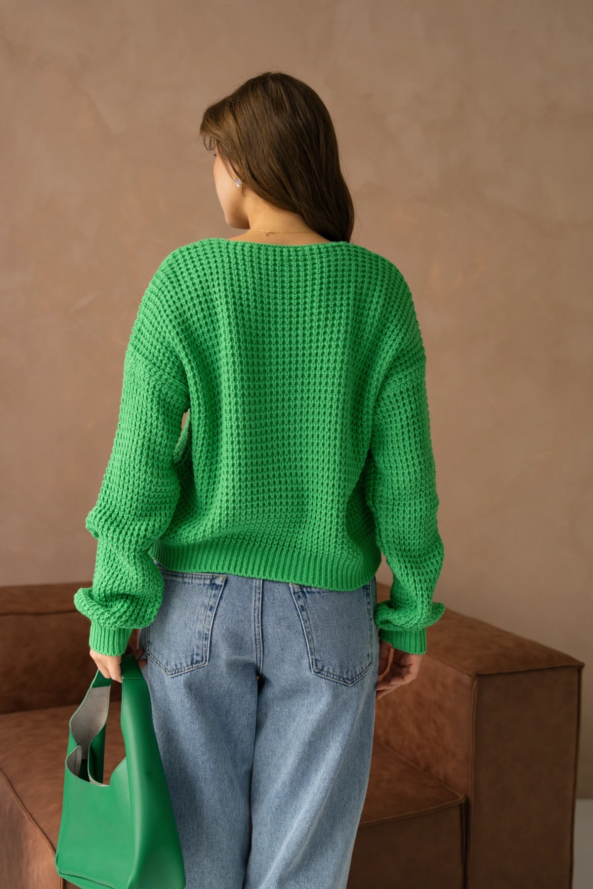 Kadın V Yaka Nakış Detay Ajurlu Triko Kazak 225008