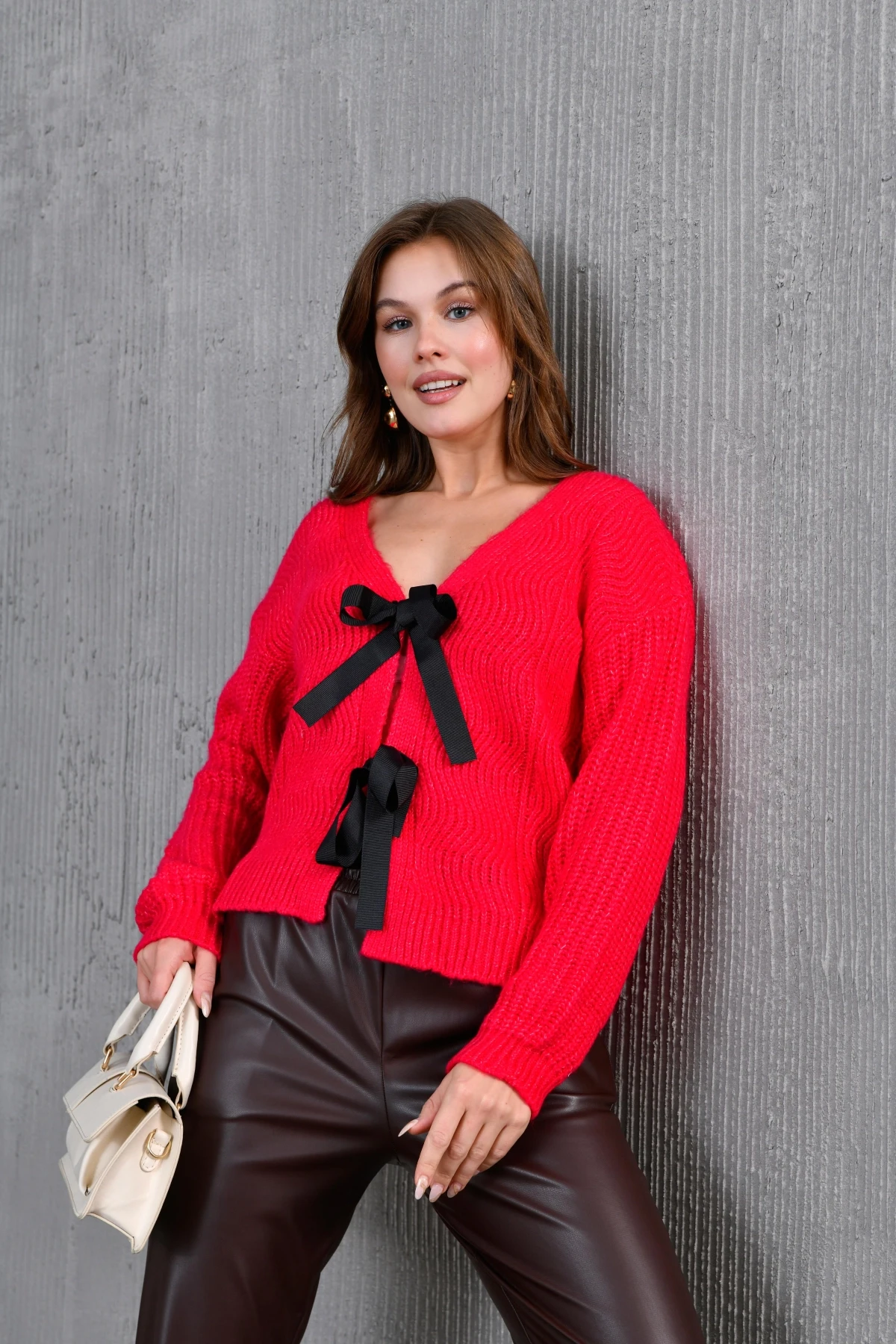 Kadın V Yaka Örgü Detay Fiyonklu Triko Ceket 217019Sw