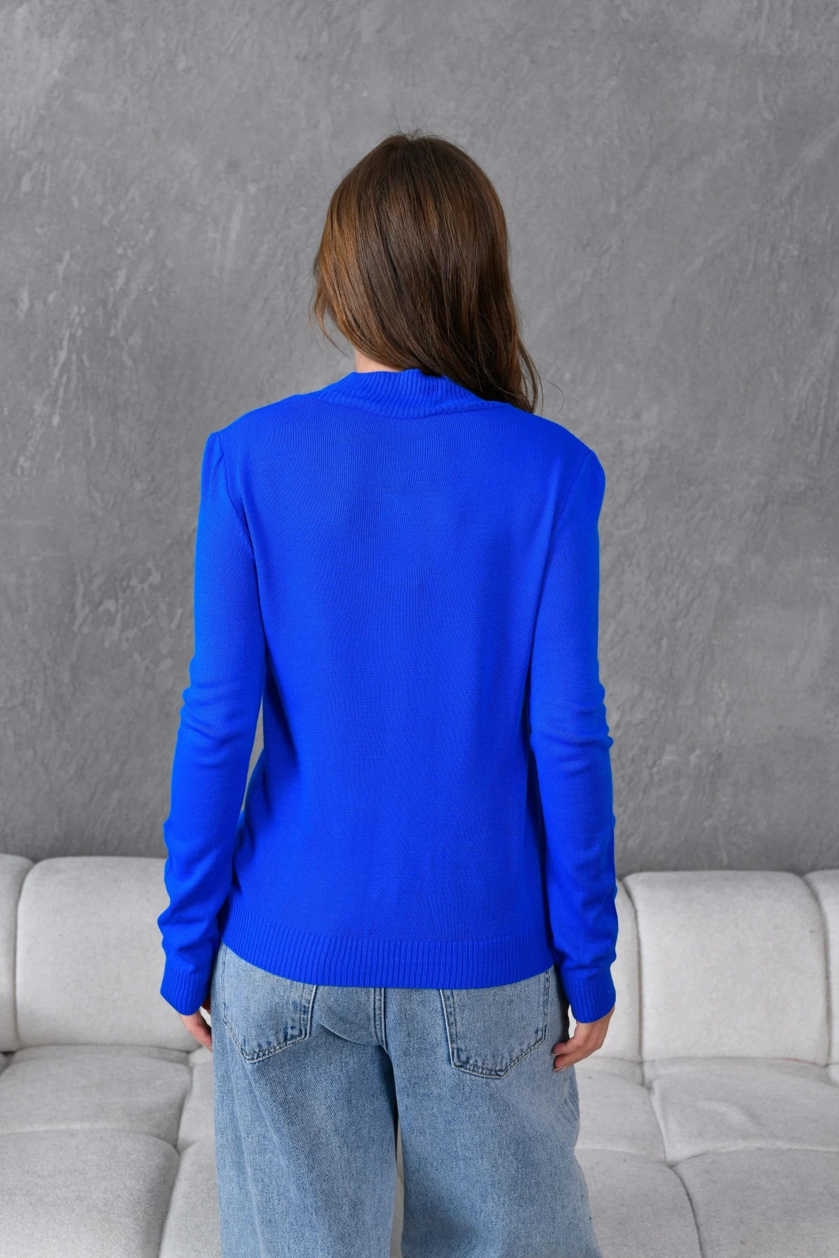 Kadın Yarım Balıkçı Nakış Detaylı Baasic Triko Kazak 15872