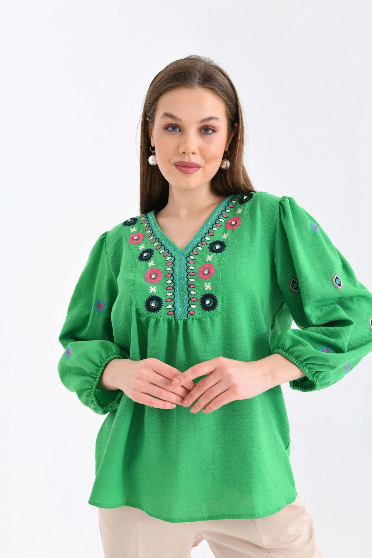 Kadın Yeşil Otantik Nakış Detaylı Aerobin Dokuma Bluz