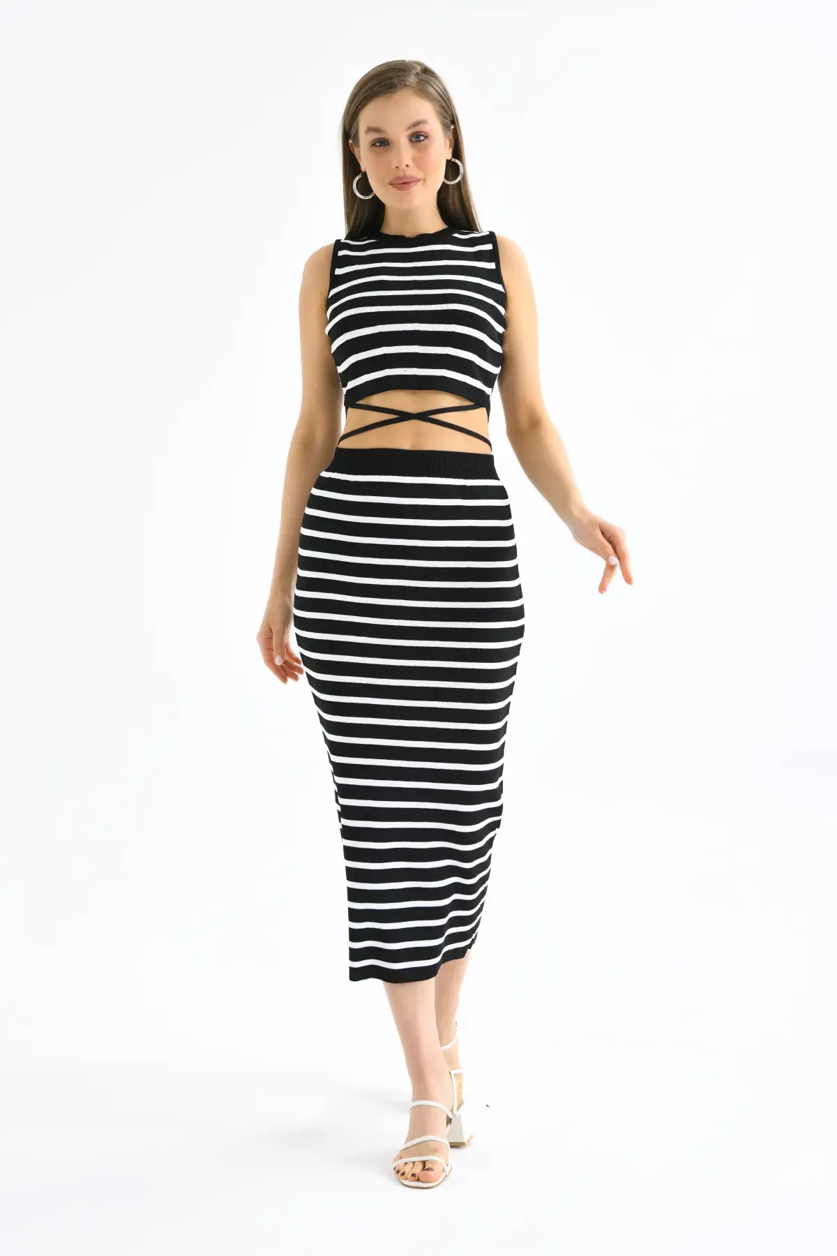 Kadın Bisiklet Yaka Çizgili Bağcık Detay Crop Bluz Uzun Etek İkili Triko Takım 10239 Plt