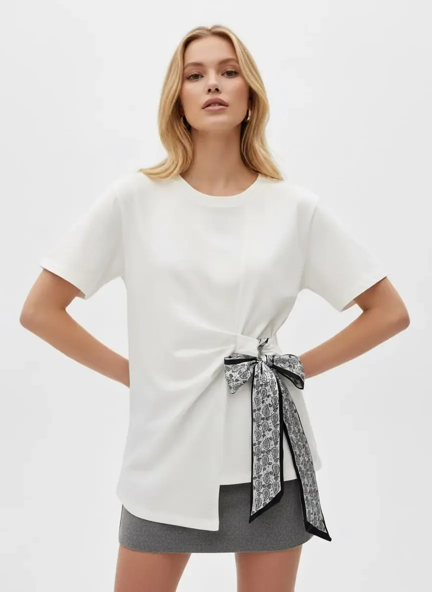 26013 %100 Pamuk Bisiklet Yaka Fular Detay Penye Bluz