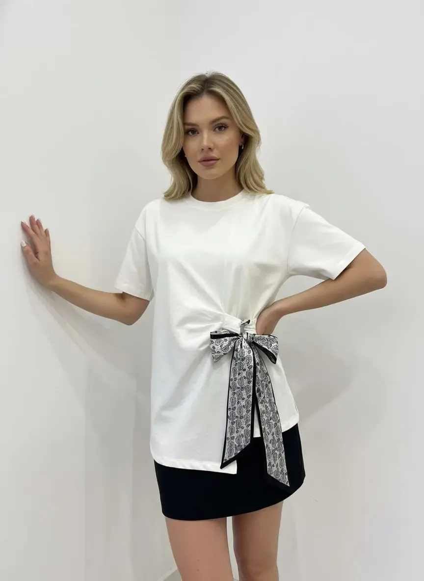 26013 %100 Pamuk Bisiklet Yaka Fular Detay Penye Bluz