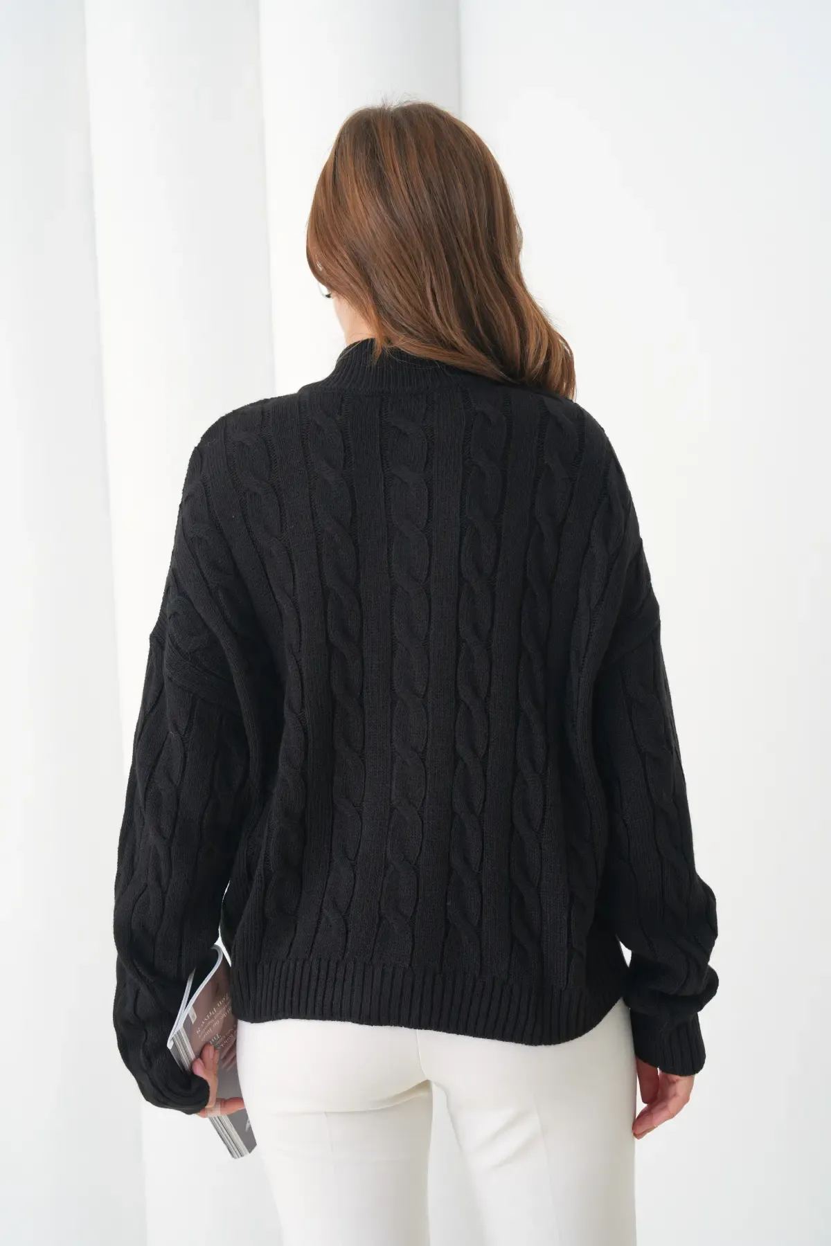 Kadın Dik Yaka Saç Örgü Fermuar Kapama  Triko Ceket 8687