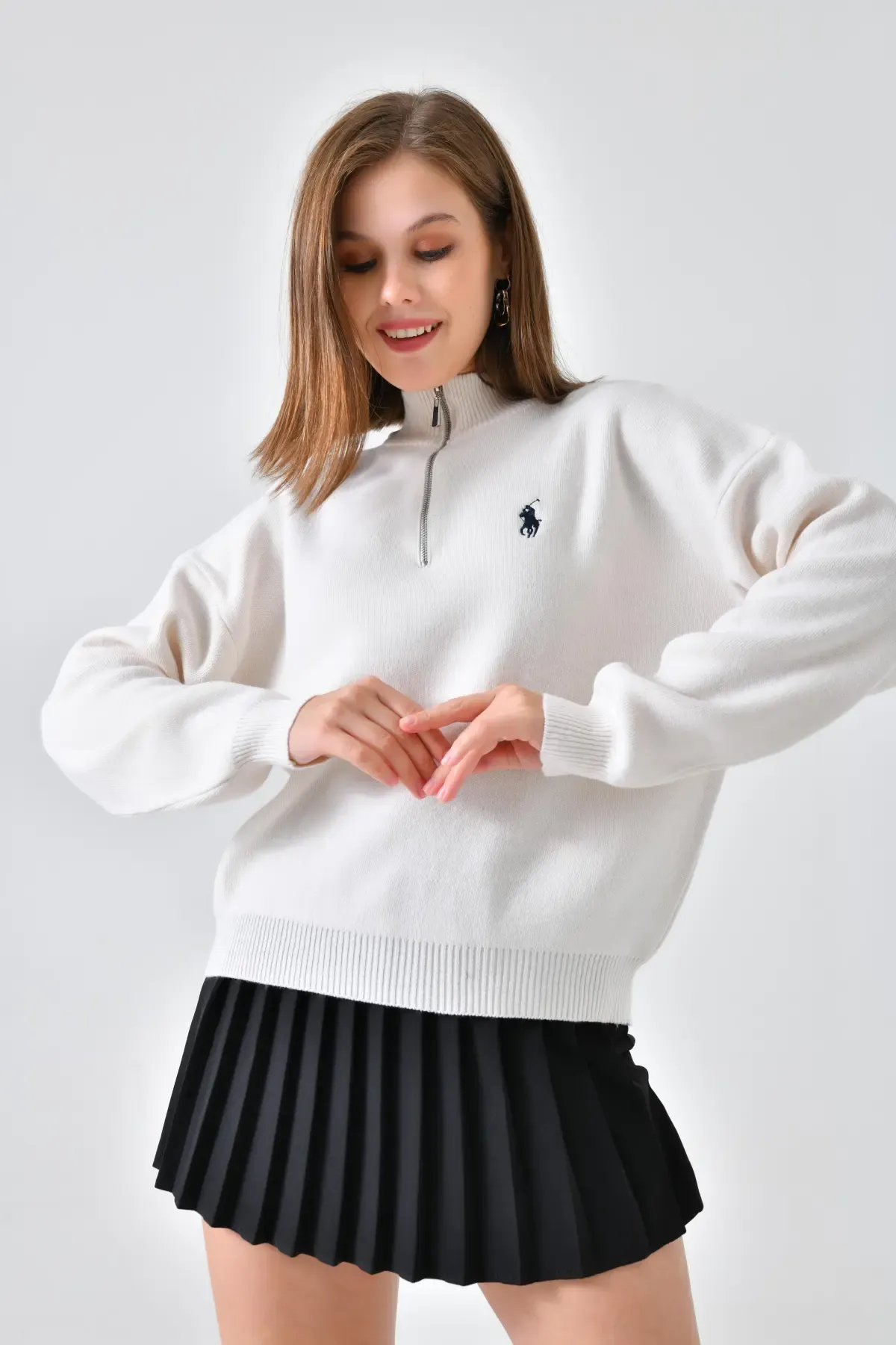 Kadın Dik Yaka Yarım Pat Fermuar Yumuşak Dokulu Triko Kazak 10536