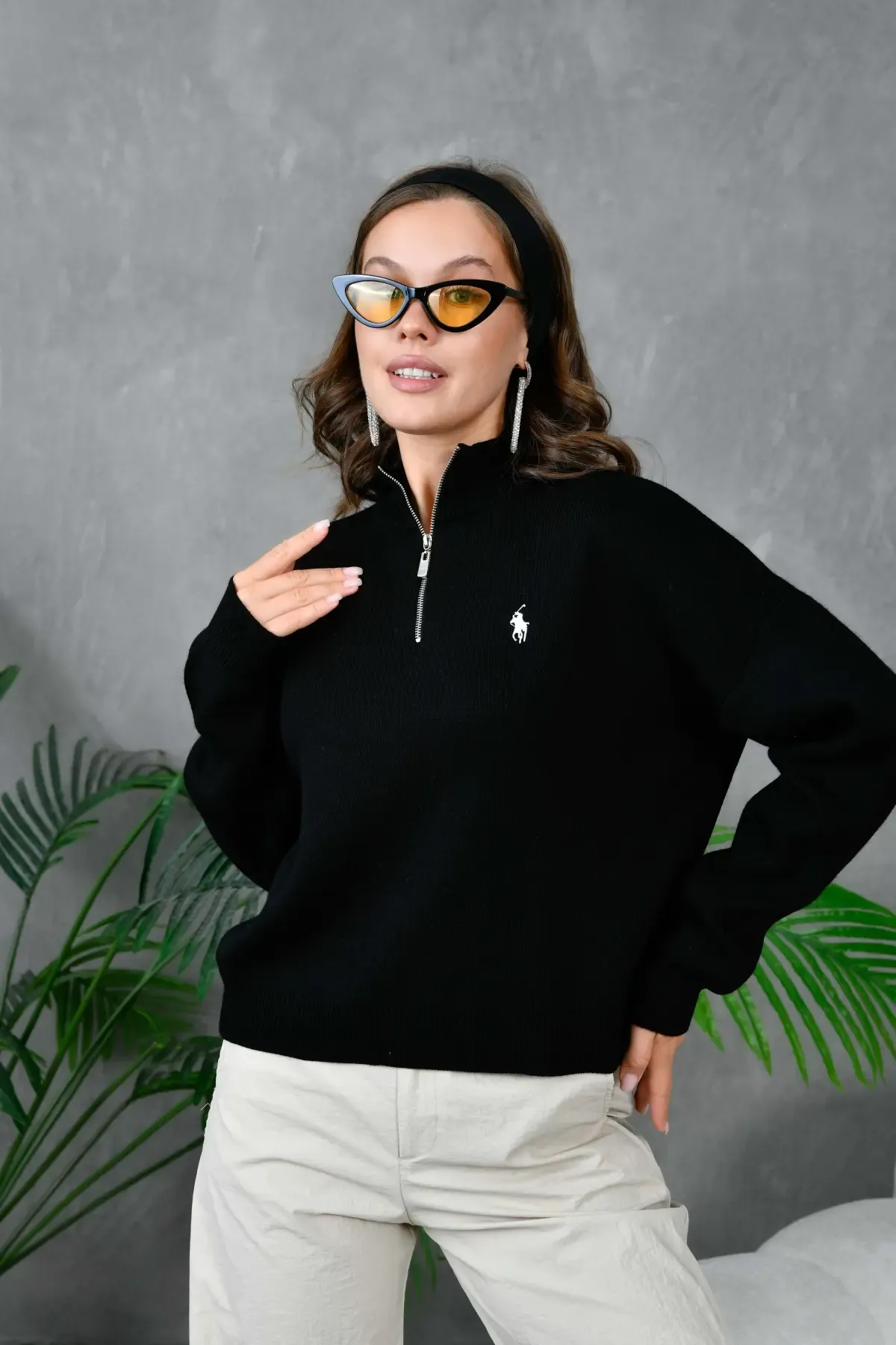 Kadın Dik Yaka Yarım Pat Fermuar Yumuşak Dokulu Triko Kazak 10536