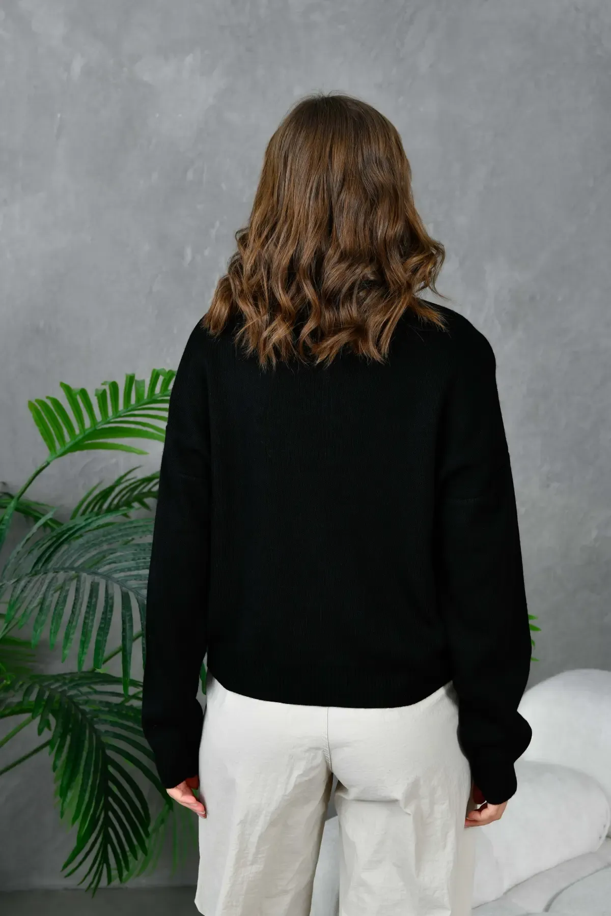 Kadın Dik Yaka Yarım Pat Fermuar Yumuşak Dokulu Triko Kazak 10536