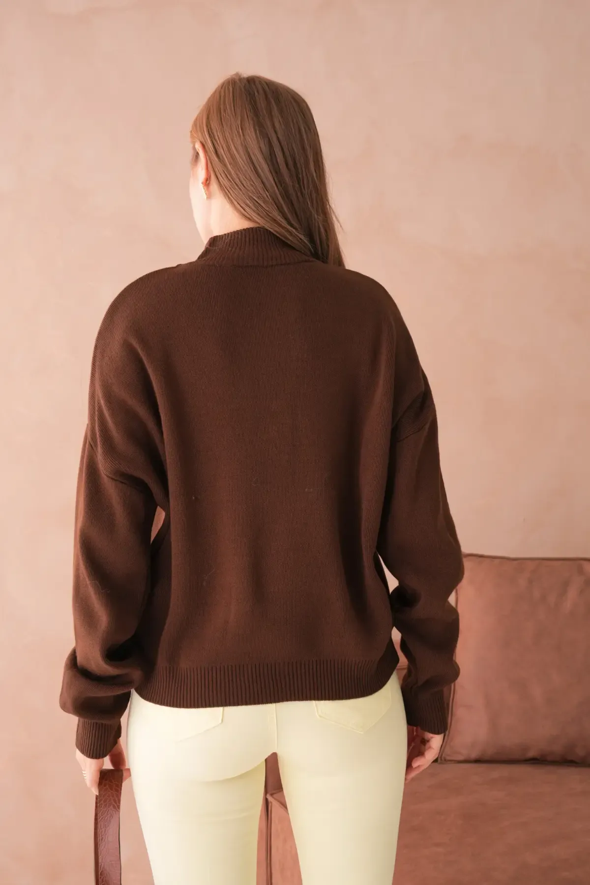 Kadın Dik Yaka Yarım Pat Fermuar Yumuşak Dokulu Triko Kazak 10536