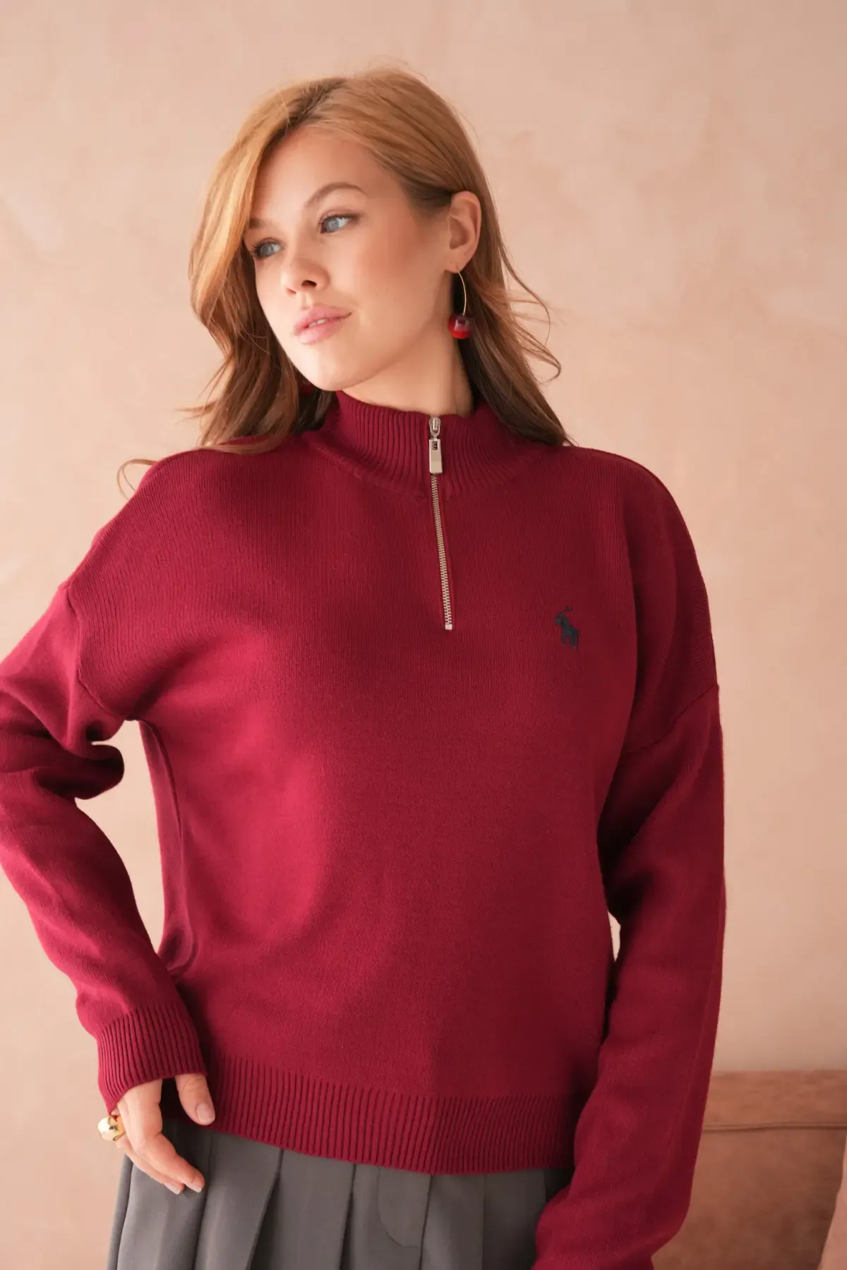 Kadın Dik Yaka Yarım Pat Fermuar Yumuşak Dokulu Triko Kazak 10536