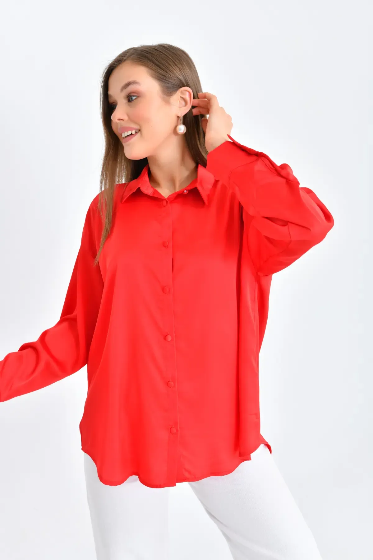 Kadın Hafif Dökümlü Saten Yüzeylioversize Basic Gömlek 21337