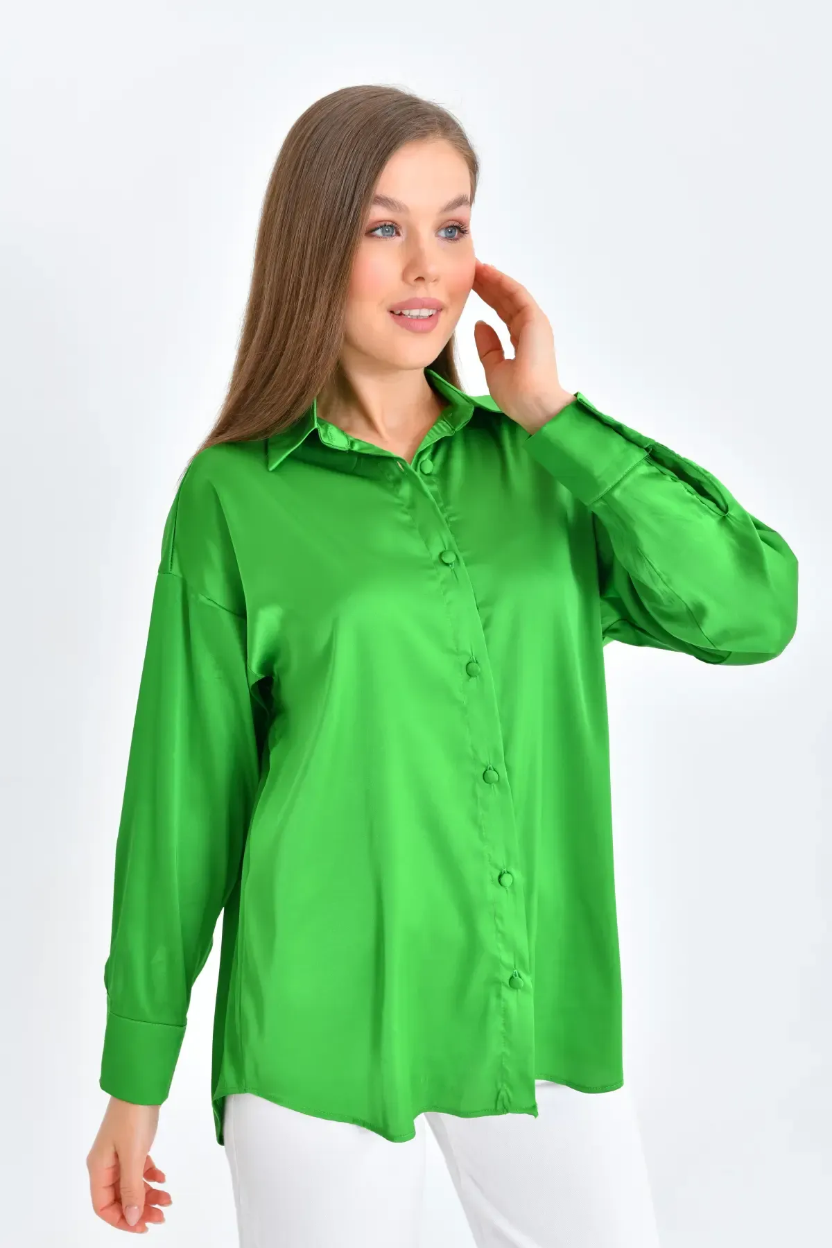 Kadın Hafif Dökümlü Saten Yüzeylioversize Basic Gömlek 21337