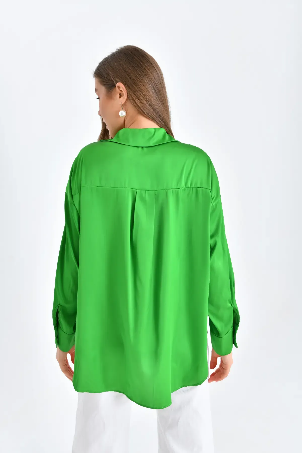 Kadın Hafif Dökümlü Saten Yüzeylioversize Basic Gömlek 21337