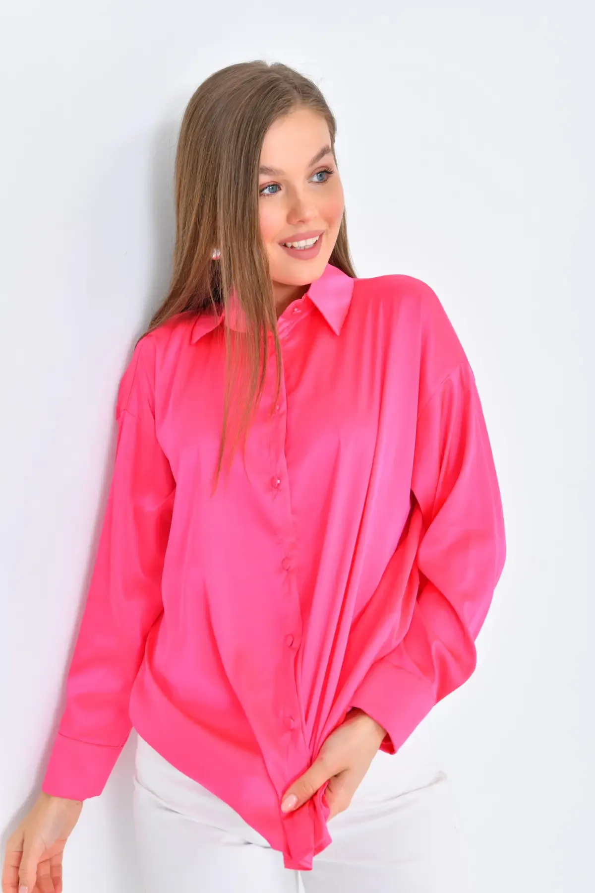 Kadın Hafif Dökümlü Saten Yüzeylioversize Basic Gömlek 21337