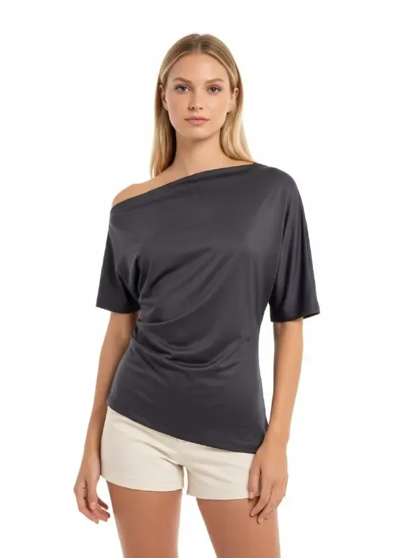 Kadın Kayık Yaka Asimetrik Kesim Büzgülü Penye Bluz 13017