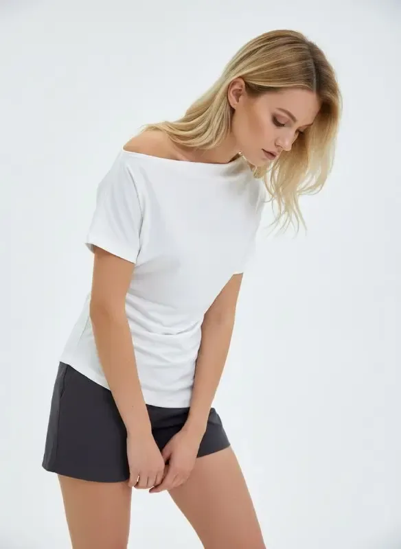 Kadın Kayık Yaka Asimetrik Kesim Büzgülü Penye Bluz 13017