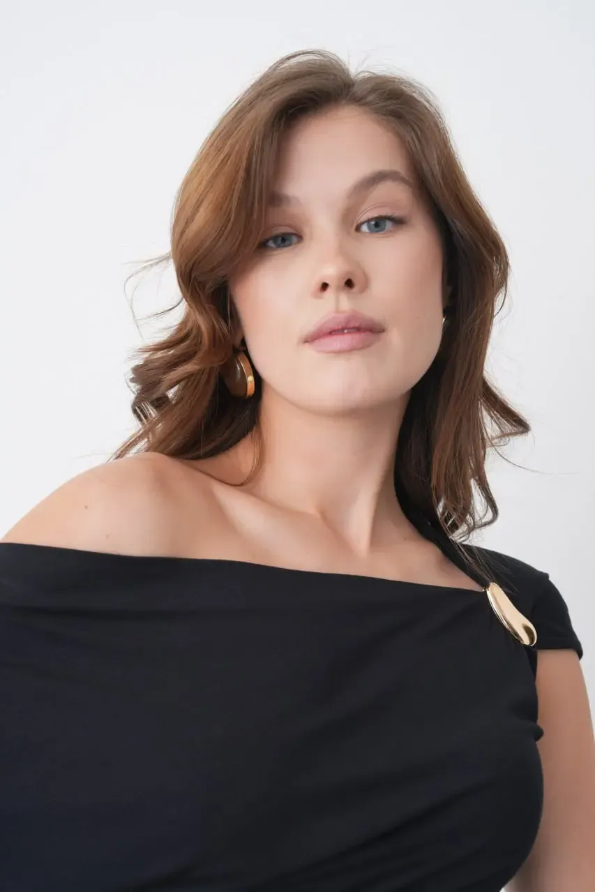 Kadın Kayık Yaka Büzgülü Omuz Detay Aksesuarlı Tasarım Modal Touch Bluz 13012