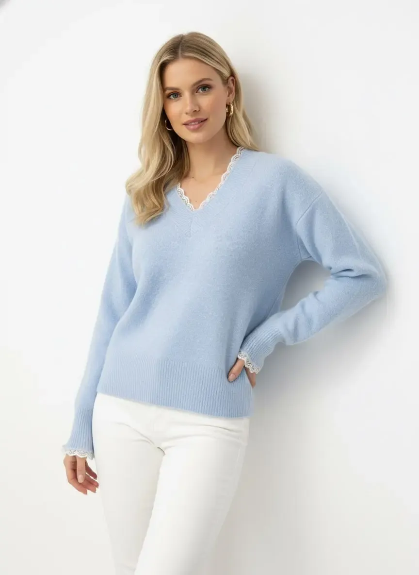 Kadın V Yaka Dantel Detaylı Şardonlu Triko Kazak 8716