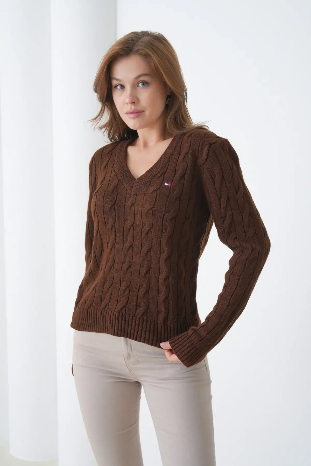 Kadın V Yaka Saç Örgü Triko Kazak 8683