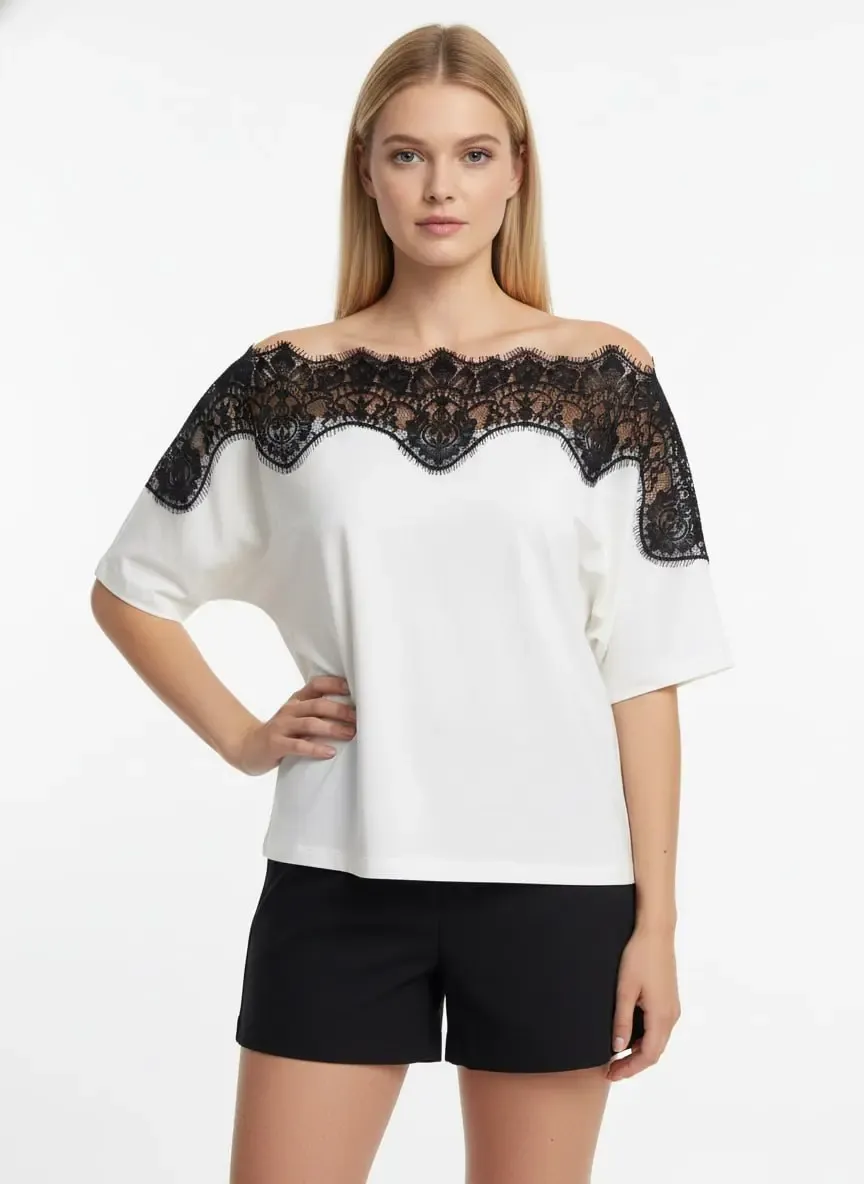 26028 Kadın %100 Pamuk Dantel Detaylı Kayık Yaka Örme Bluz