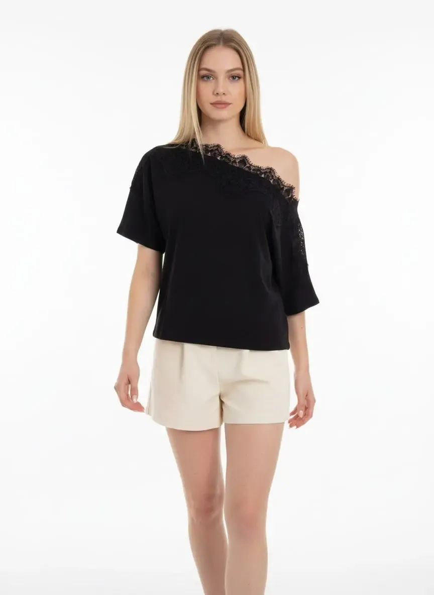 26028 Kadın %100 Pamuk Dantel Detaylı Kayık Yaka Örme Bluz