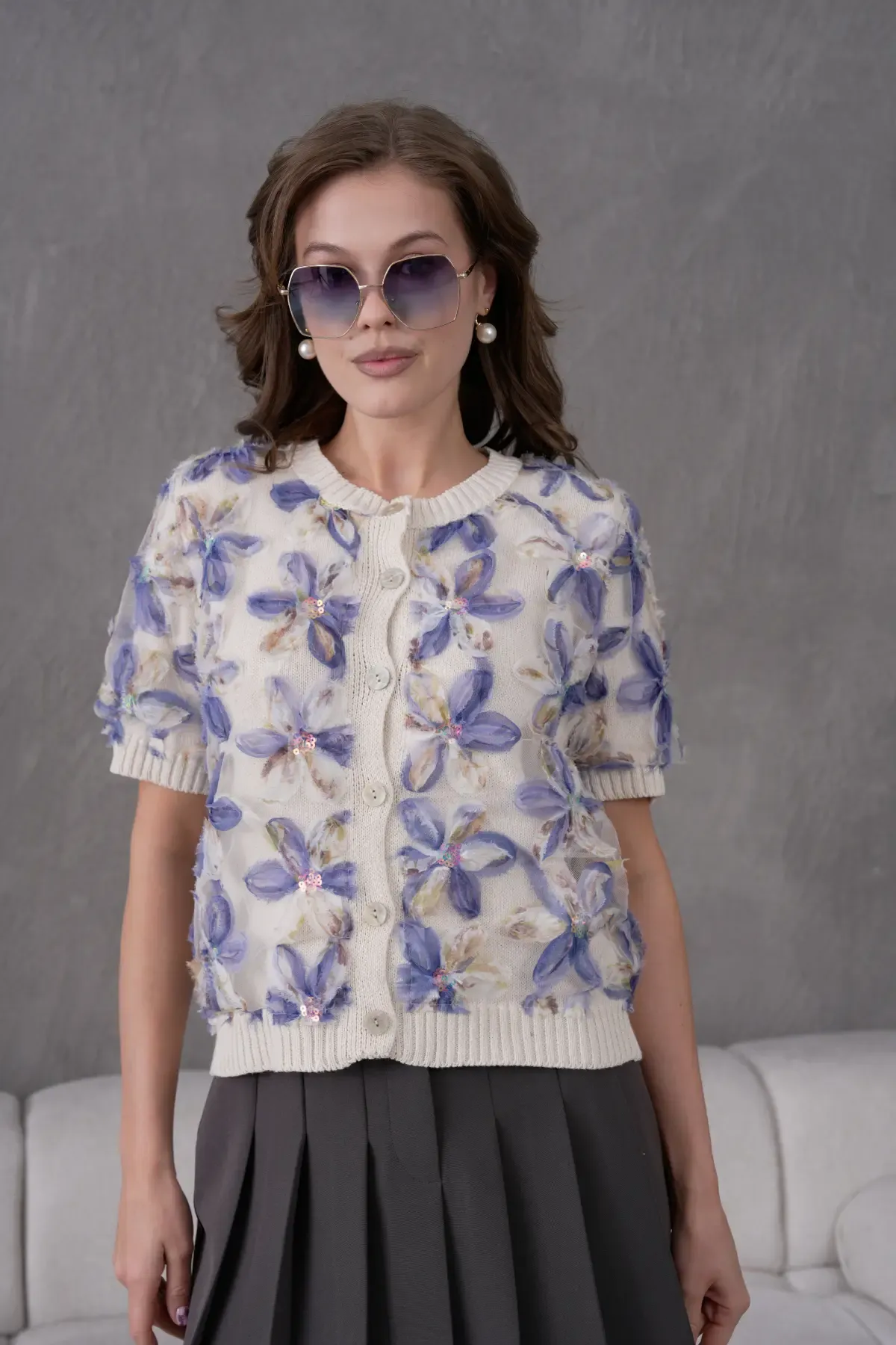 8513 Kadın %100 Pamuk Bisiklet Yaka Düğmeli Dantel Detaylı Triko Hırka