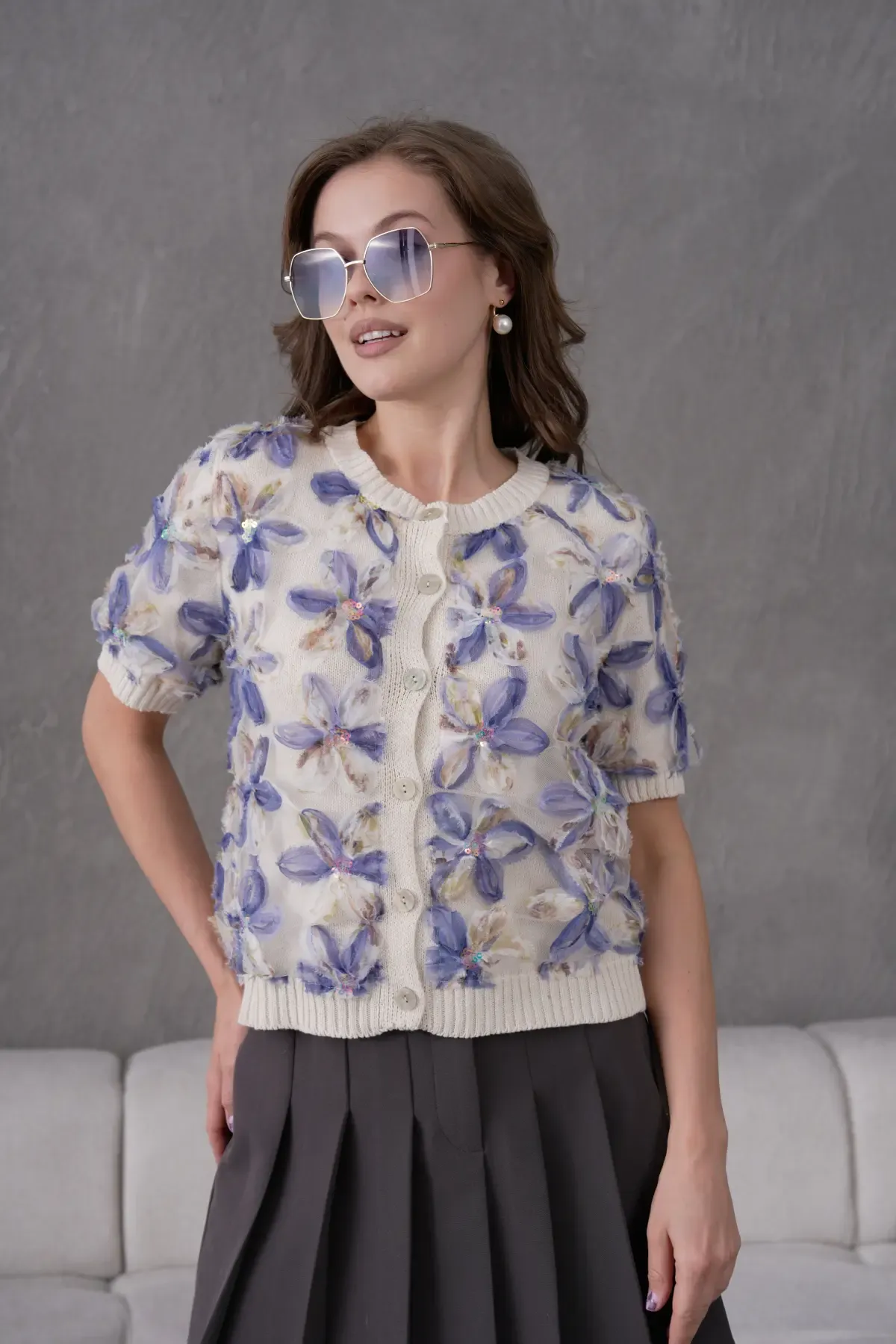 8513 Kadın %100 Pamuk Bisiklet Yaka Düğmeli Dantel Detaylı Triko Hırka