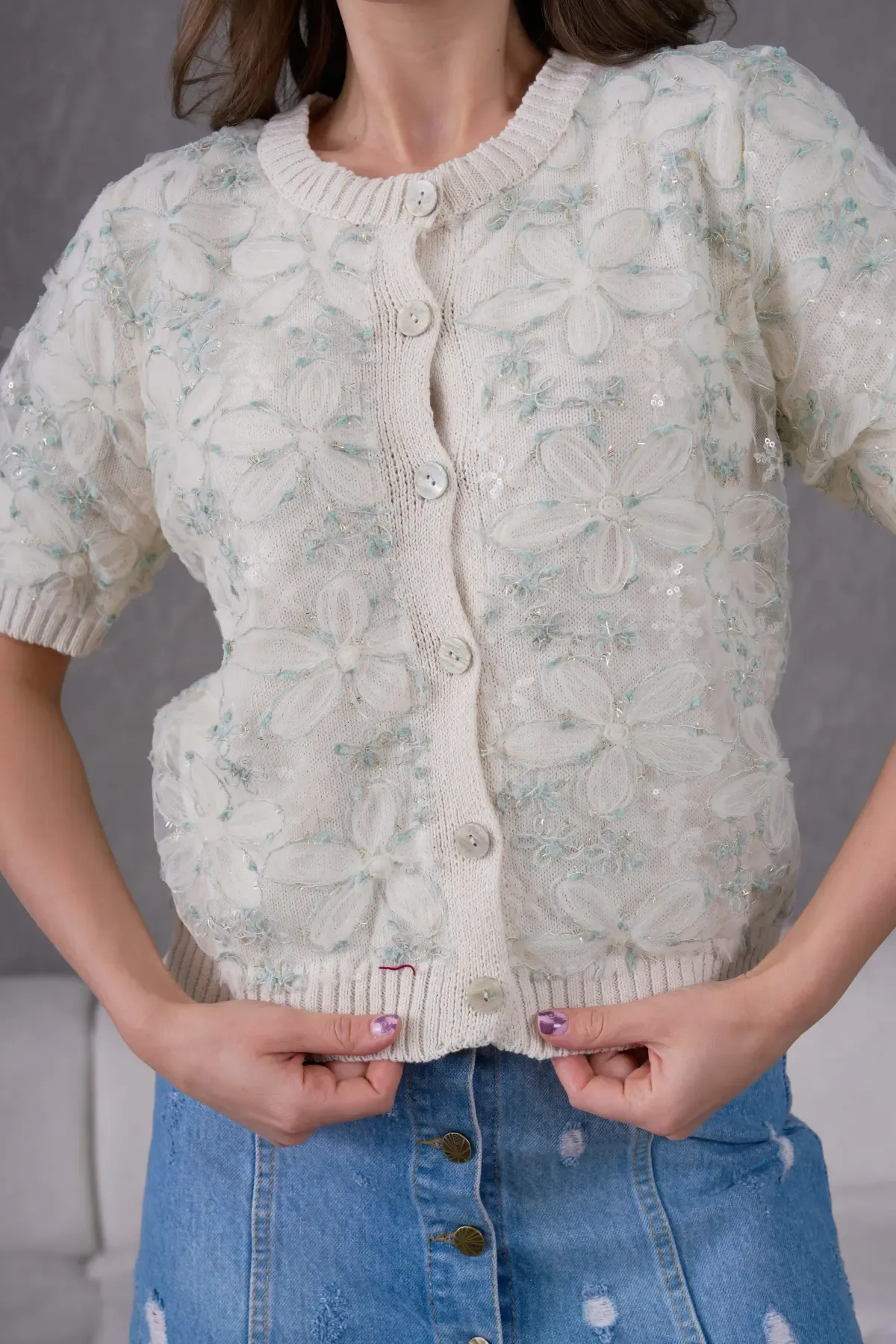 8514 Kadın %100 Pamuk Bisiklet Yaka Düğmeli Dantel Detaylı Triko Hırka