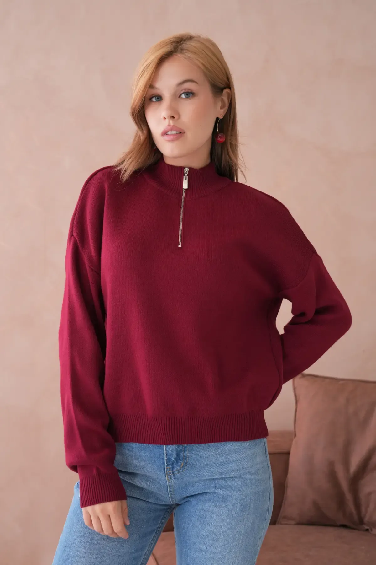 Kadın Yarım Balıkçı Yaka Fermuar Detay Oversize Triko Kazak