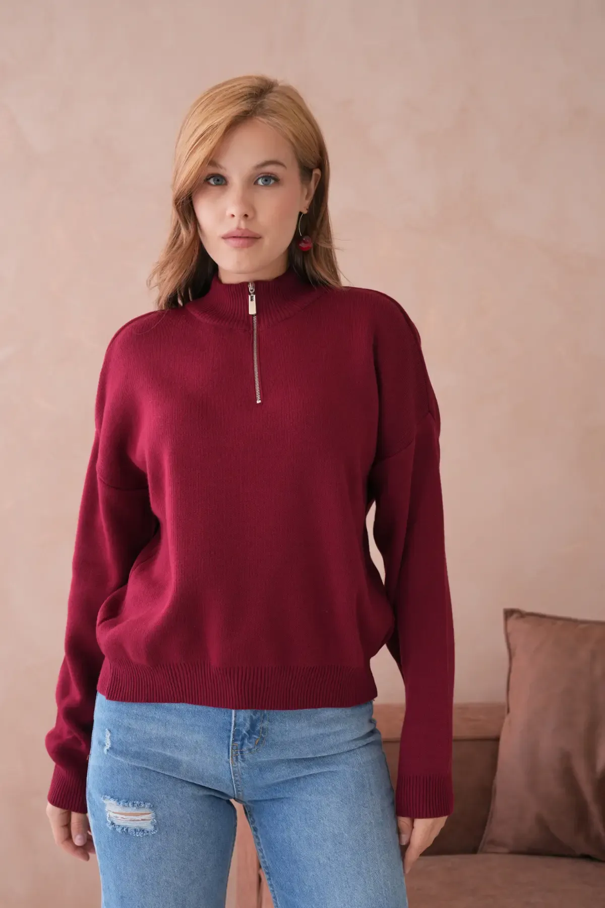 Kadın Yarım Balıkçı Yaka Fermuar Detay Oversize Triko Kazak