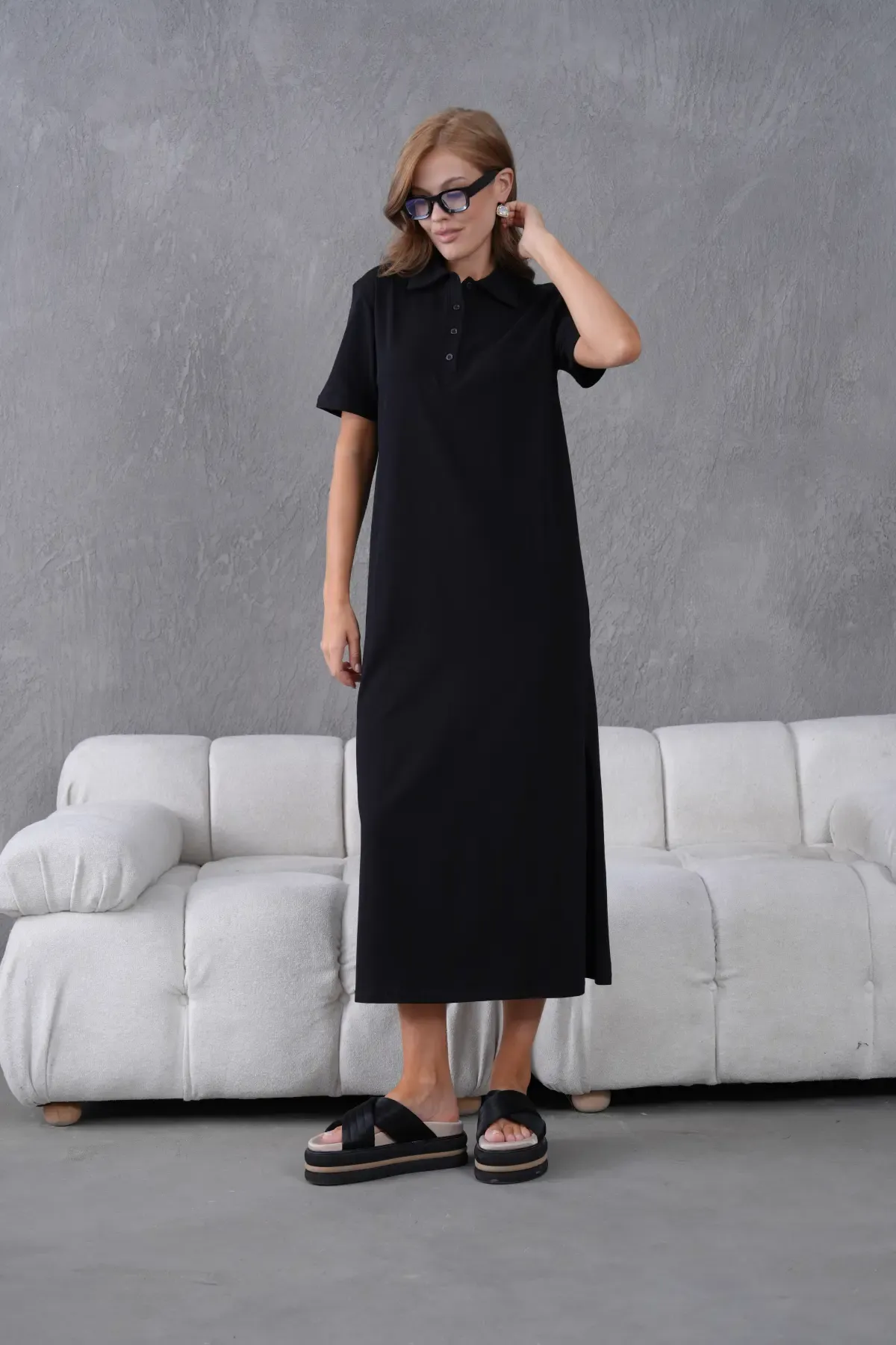 Polo Yaka Kısa Kol Yırtmaçlı Salaş Penye Elbise