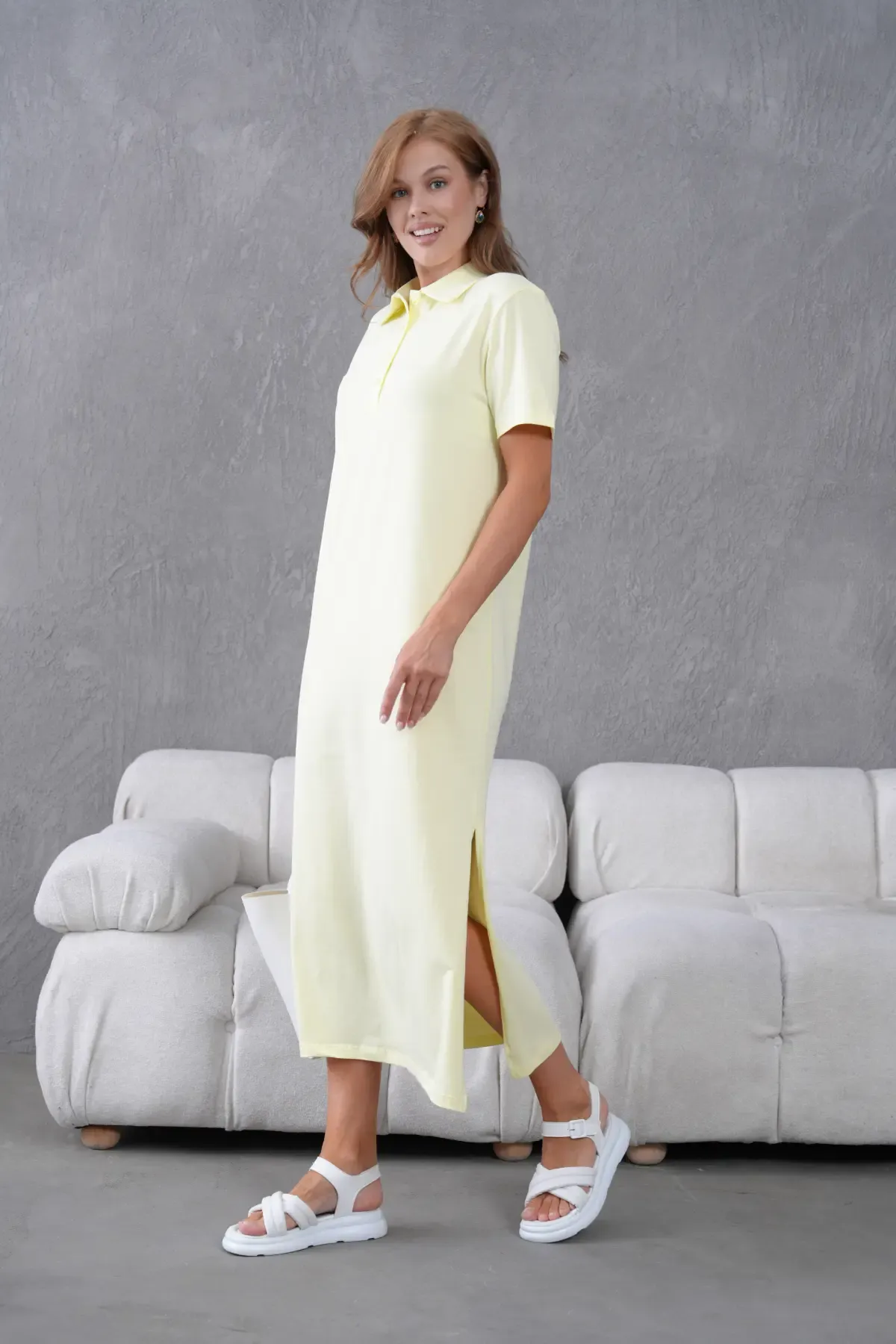 Polo Yaka Kısa Kol Yırtmaçlı Salaş Penye Elbise