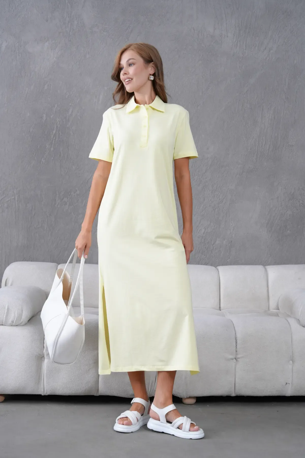 Polo Yaka Kısa Kol Yırtmaçlı Salaş Penye Elbise