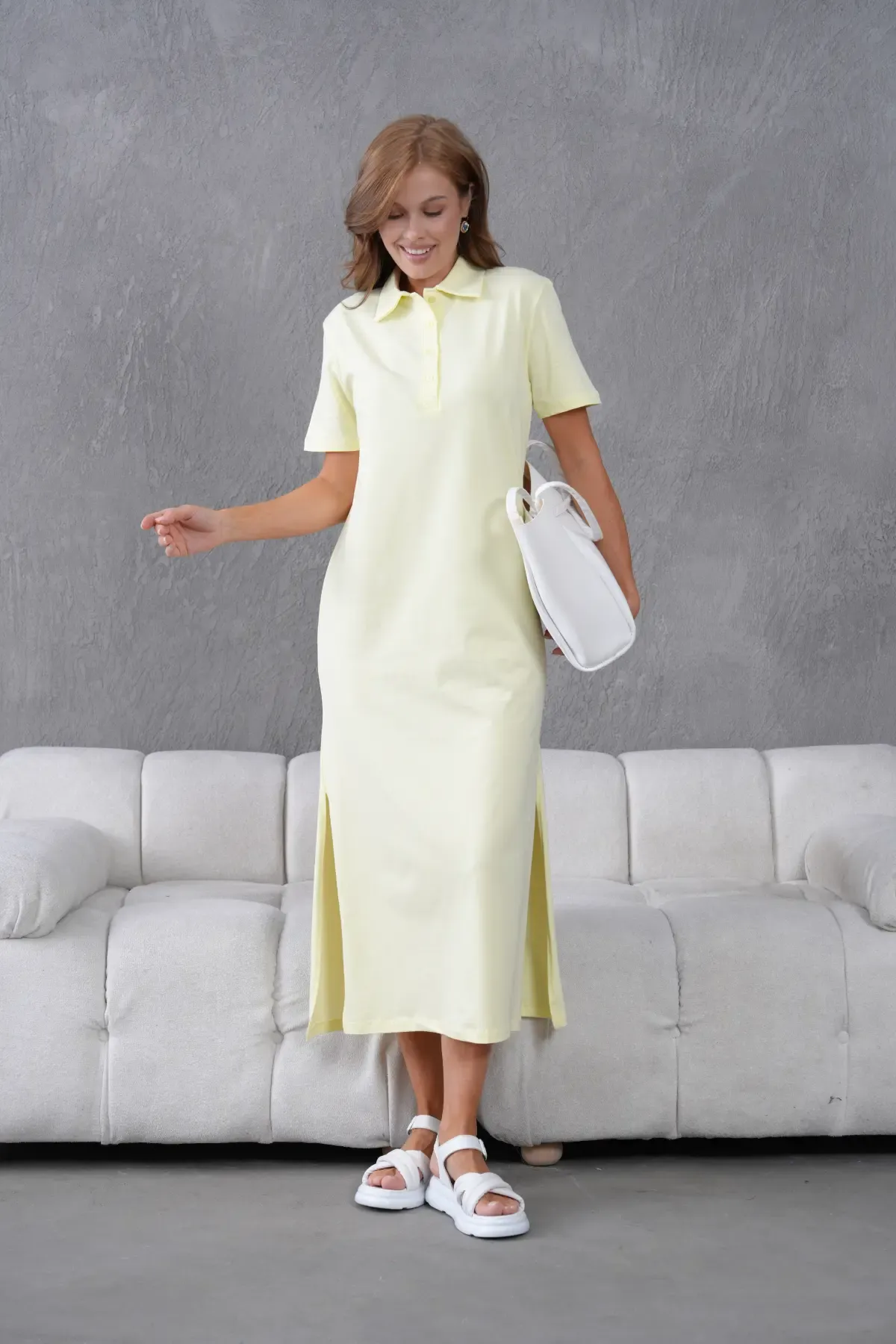 Polo Yaka Kısa Kol Yırtmaçlı Salaş Penye Elbise