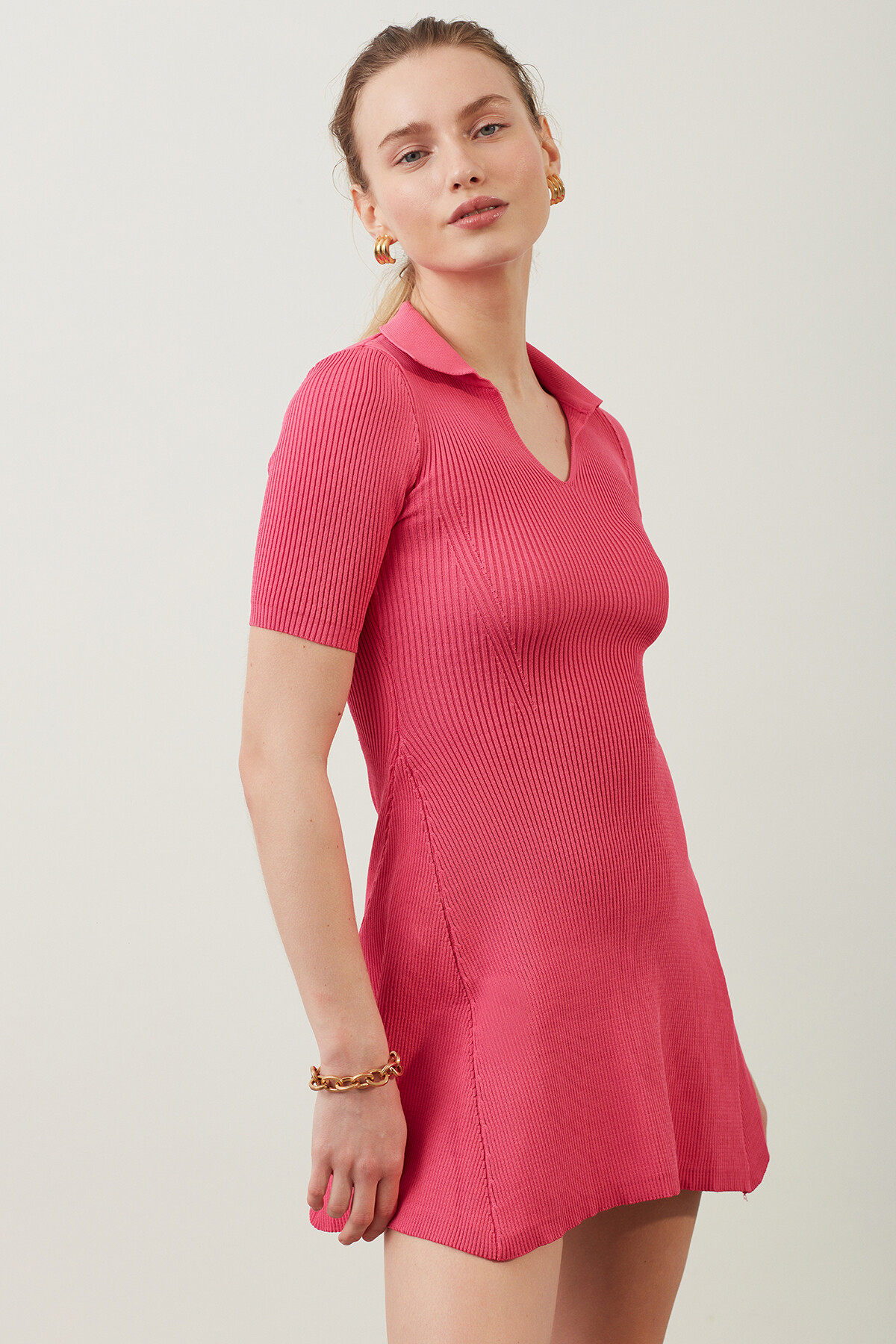 Polo Yaka Kısa Elbise