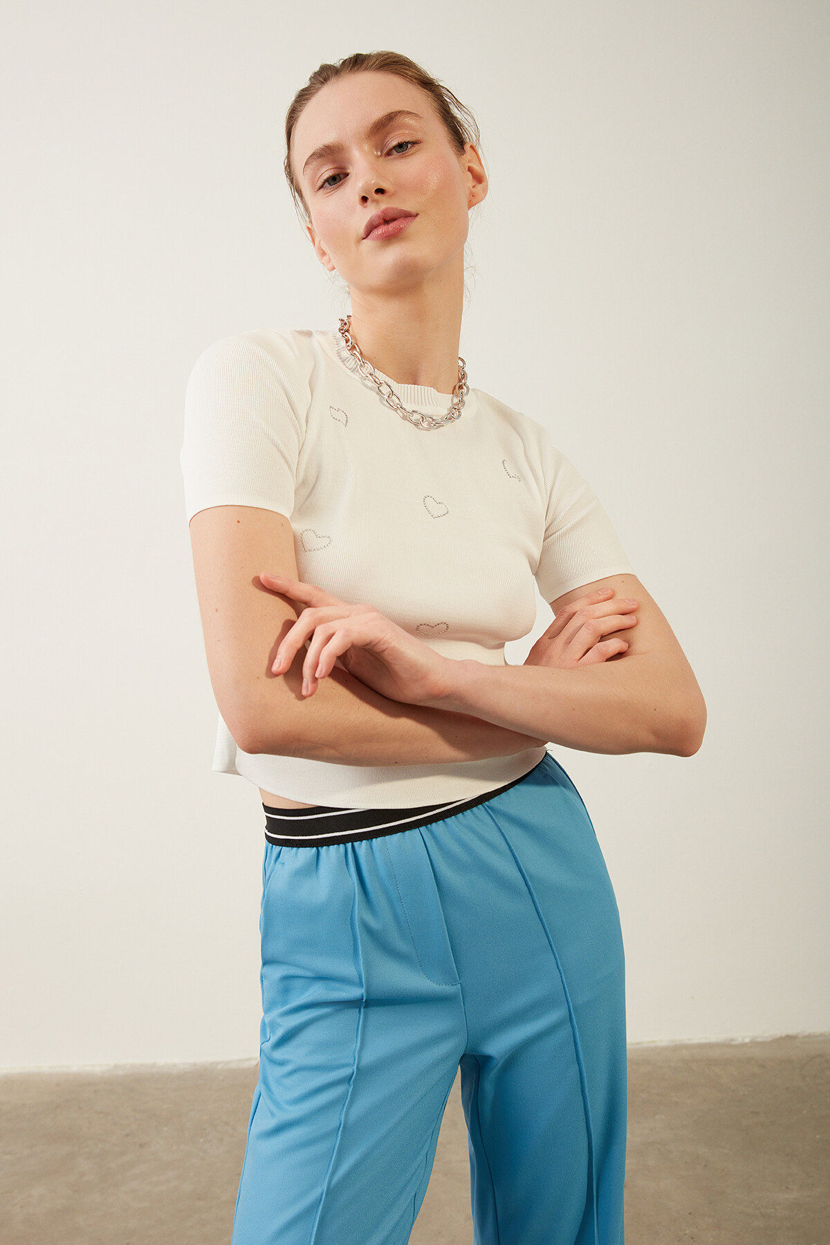 Taş İşlemeli Bisiklet Yaka Kalpli Body