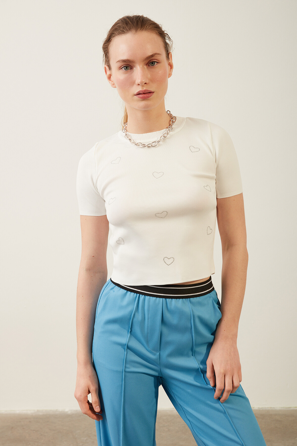 Taş İşlemeli Bisiklet Yaka Kalpli Body