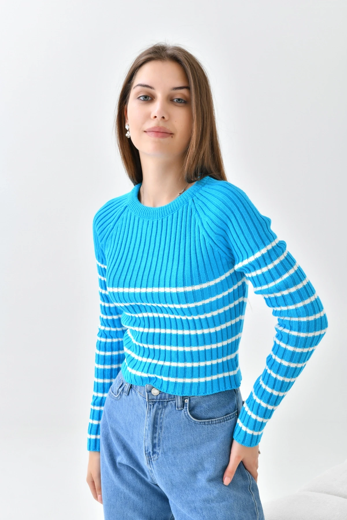 Bisiklet Yaka Çizgili Uzun Kollu Triko Kazak