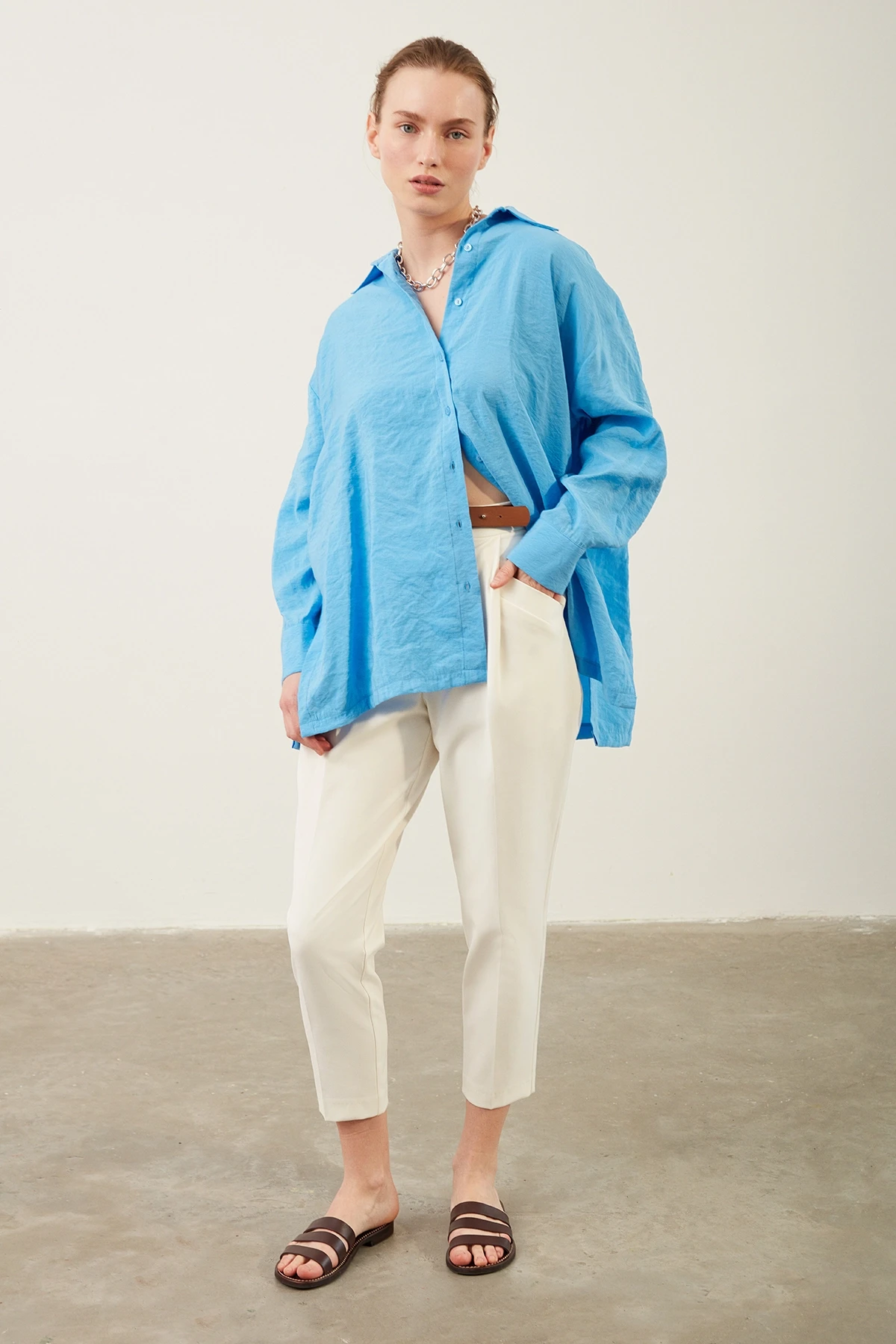 Kadın Oversize Saks Mavi Gömlek