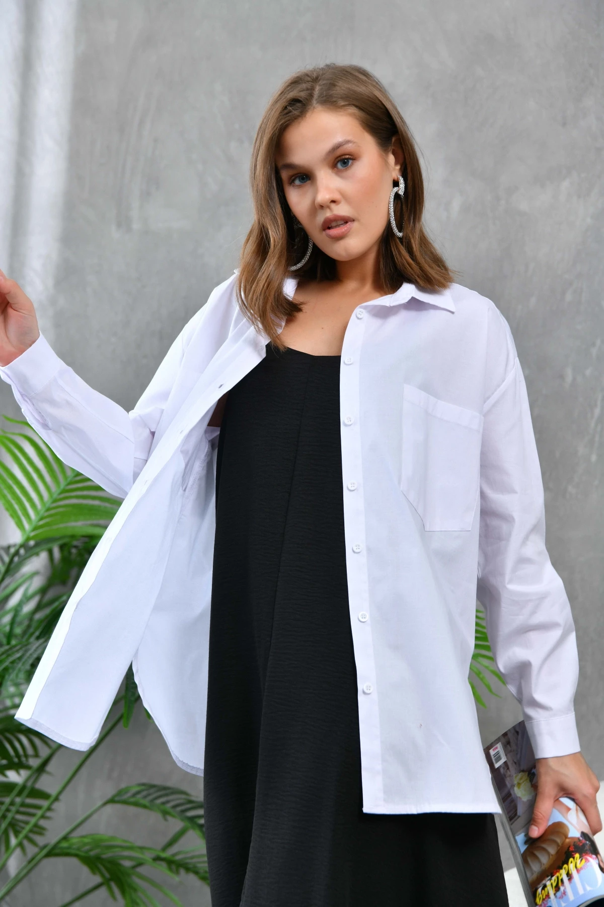 Kadın Beyaz Cep Detay Oversize Uzun Poplin Gömlek