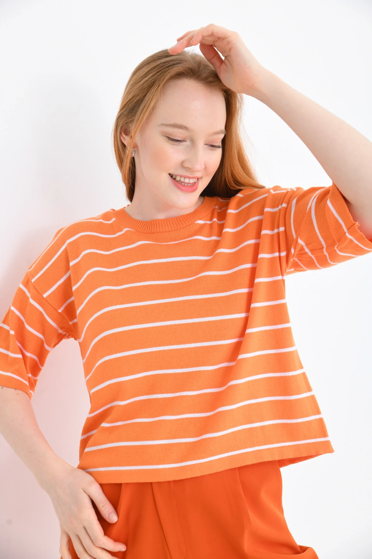 Bisiklet Yaka Çizgili Mevsimlik Kısa Triko Kazak