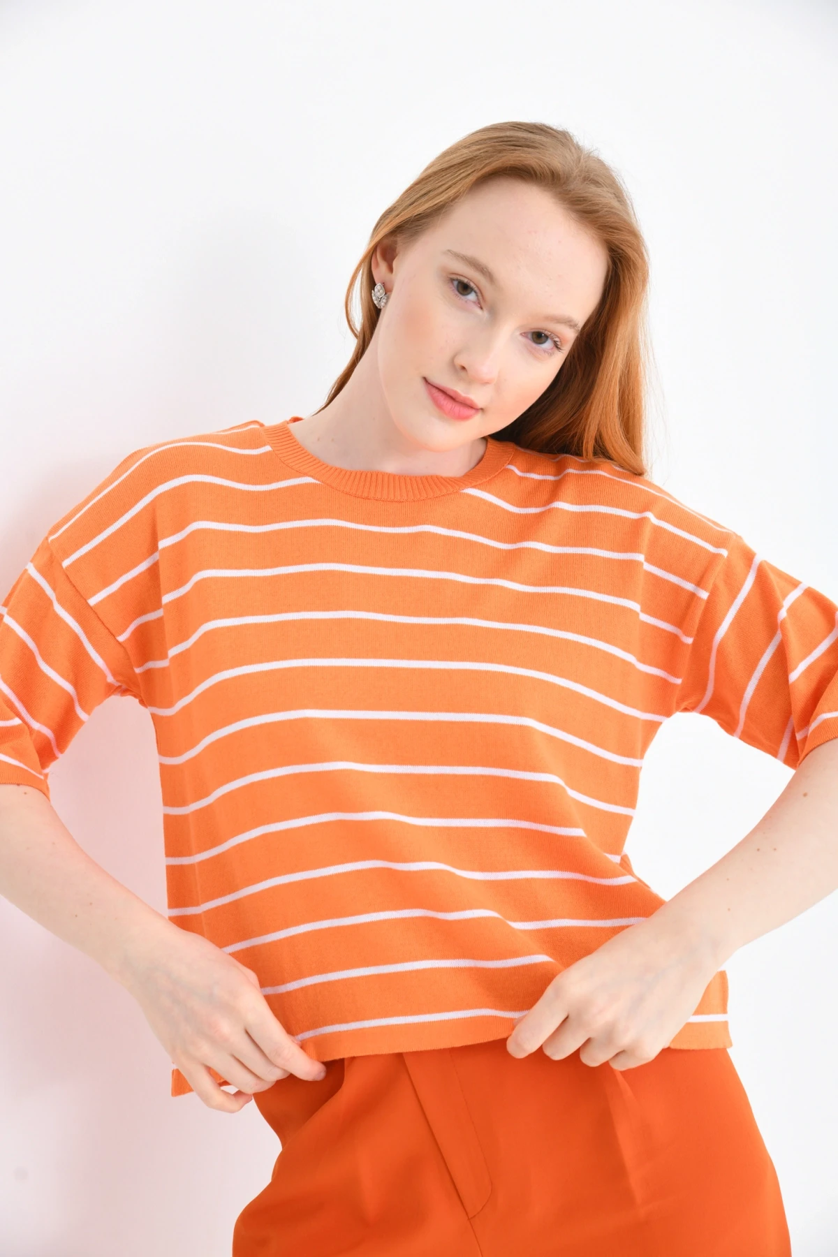 Bisiklet Yaka Çizgili Mevsimlik Kısa Triko Kazak