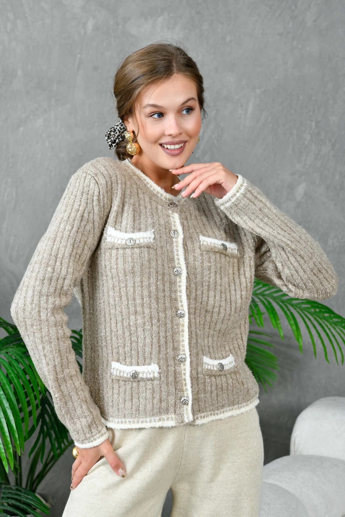 Kadın Düğme Detay Cepli Triko Hırka