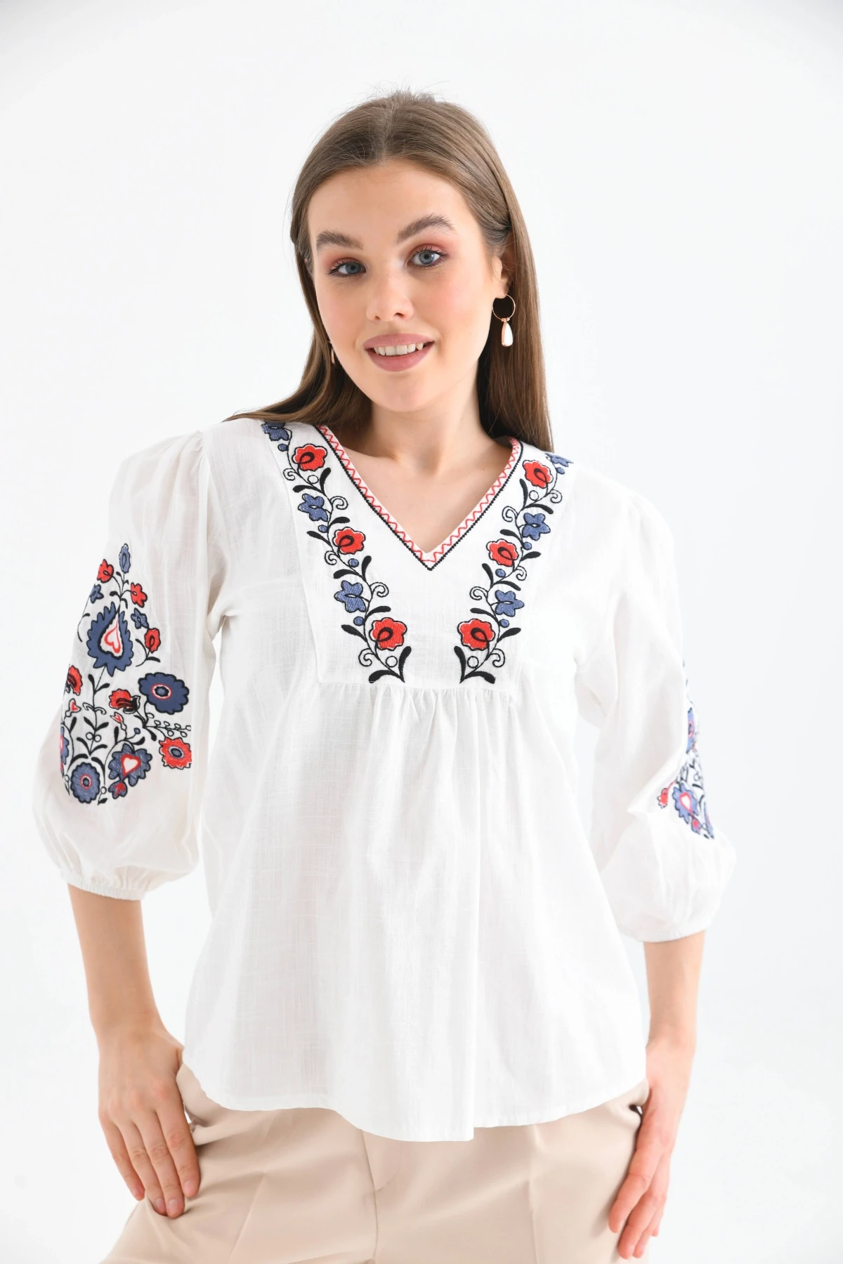 V Yaka Nakış Detay Salaş Bluz