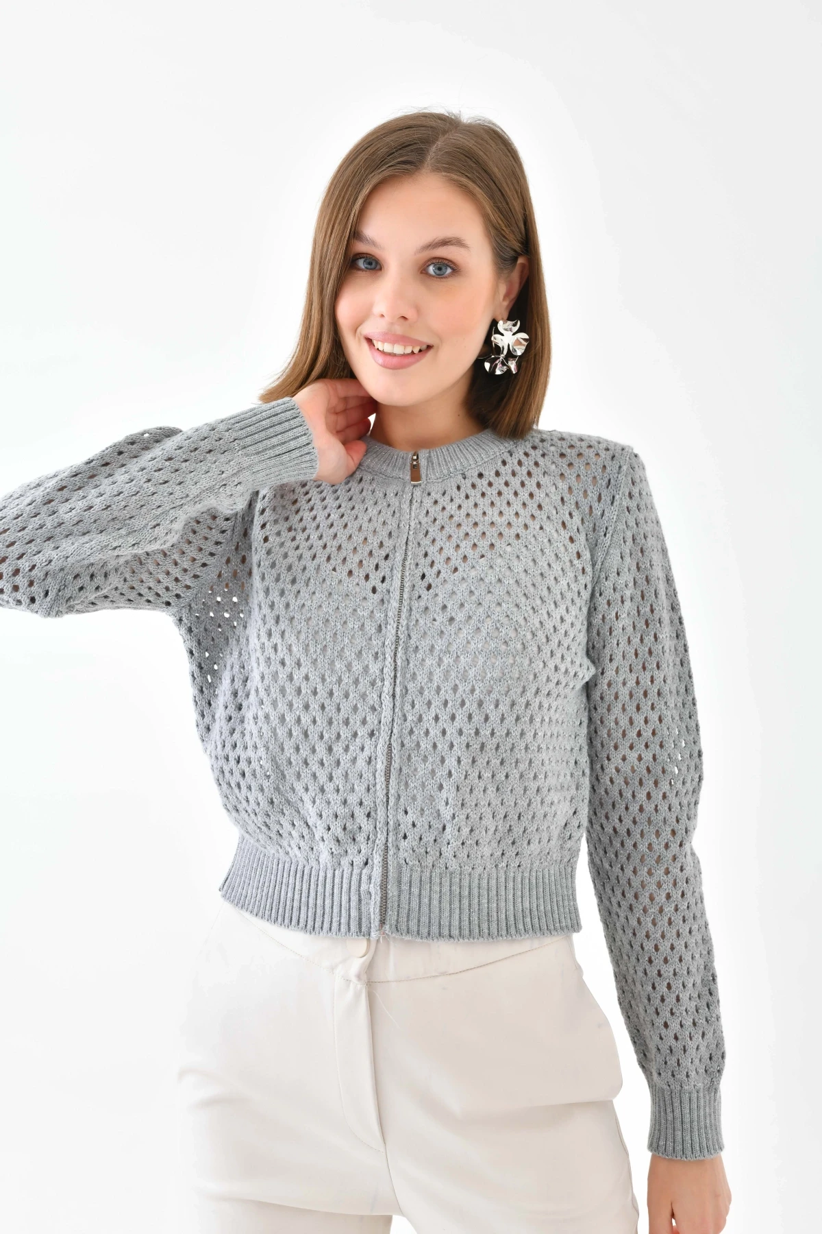 Bisiklet Yaka Fermuar Detaylı Delikli Triko Kazak