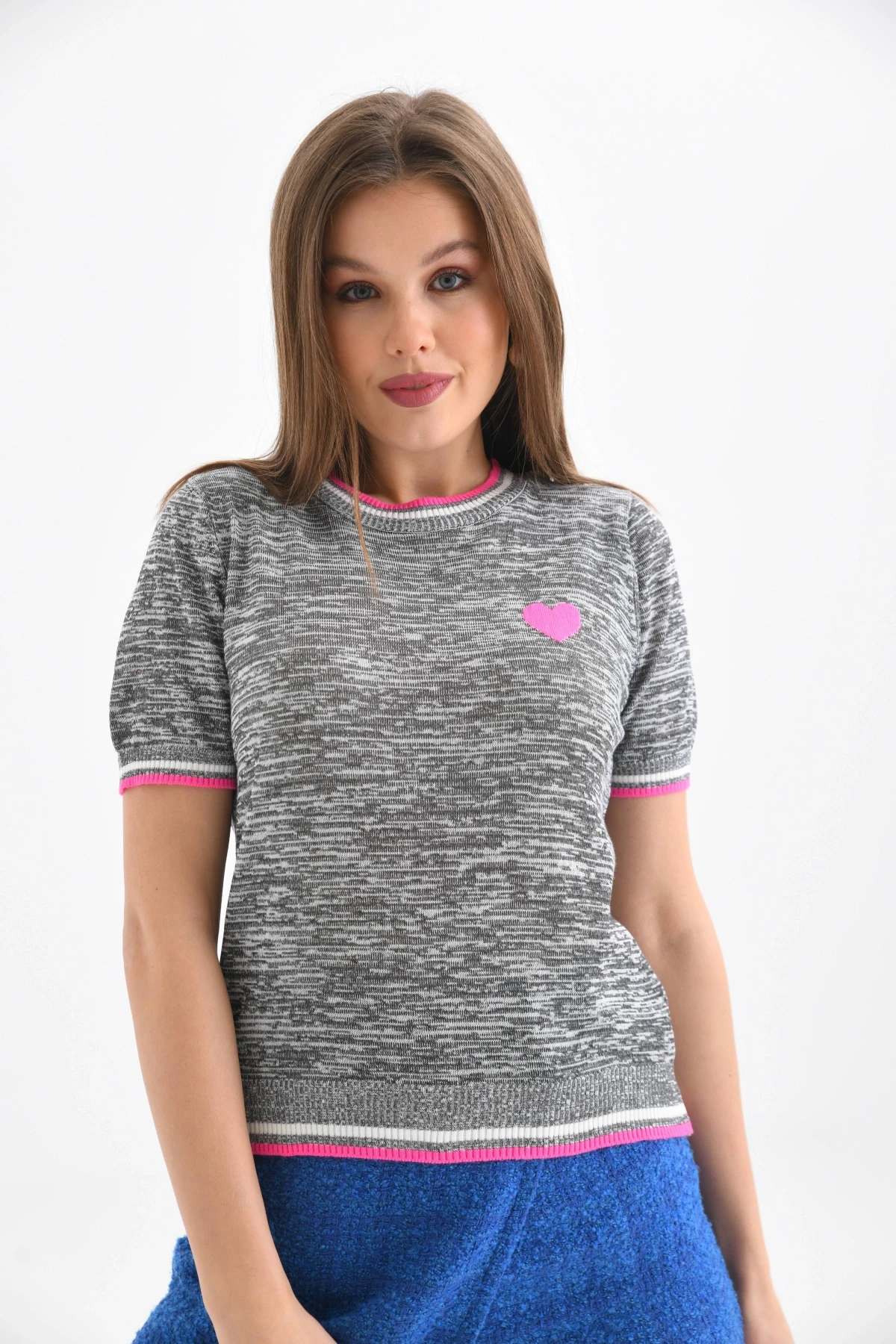 Gri-Turkuaz Kalp Desenli Kısa Kol Mevsimlik Kazak