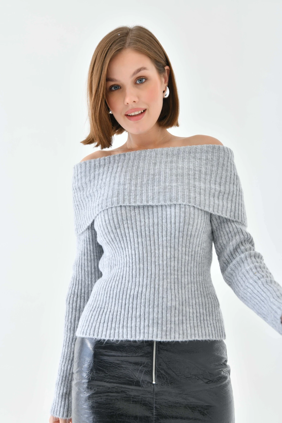 Kadın Madonna Yaka Slim Triko Kazak